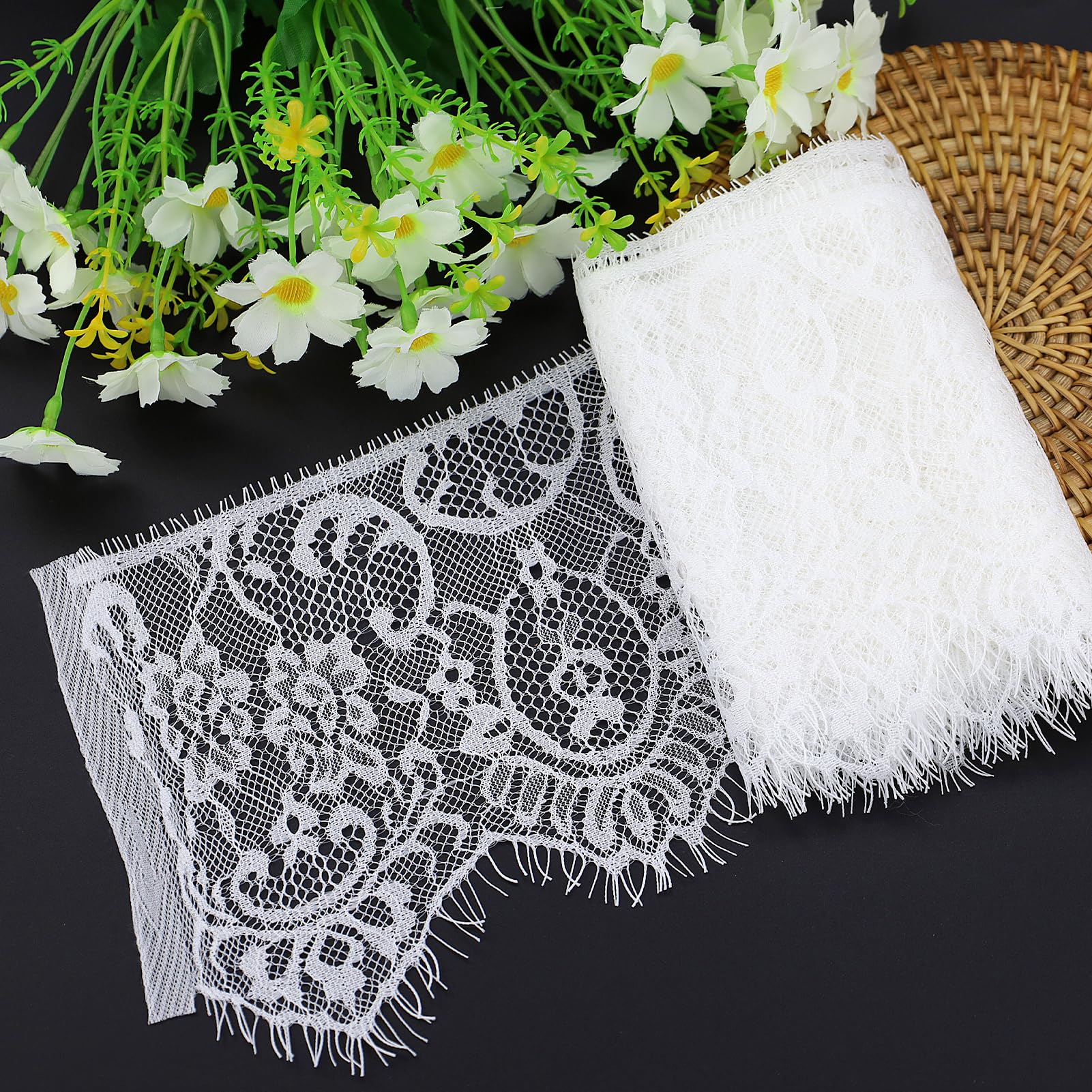 Nastro Di Pizzo Decorato Con Applicazioni Ricamate Floreali In