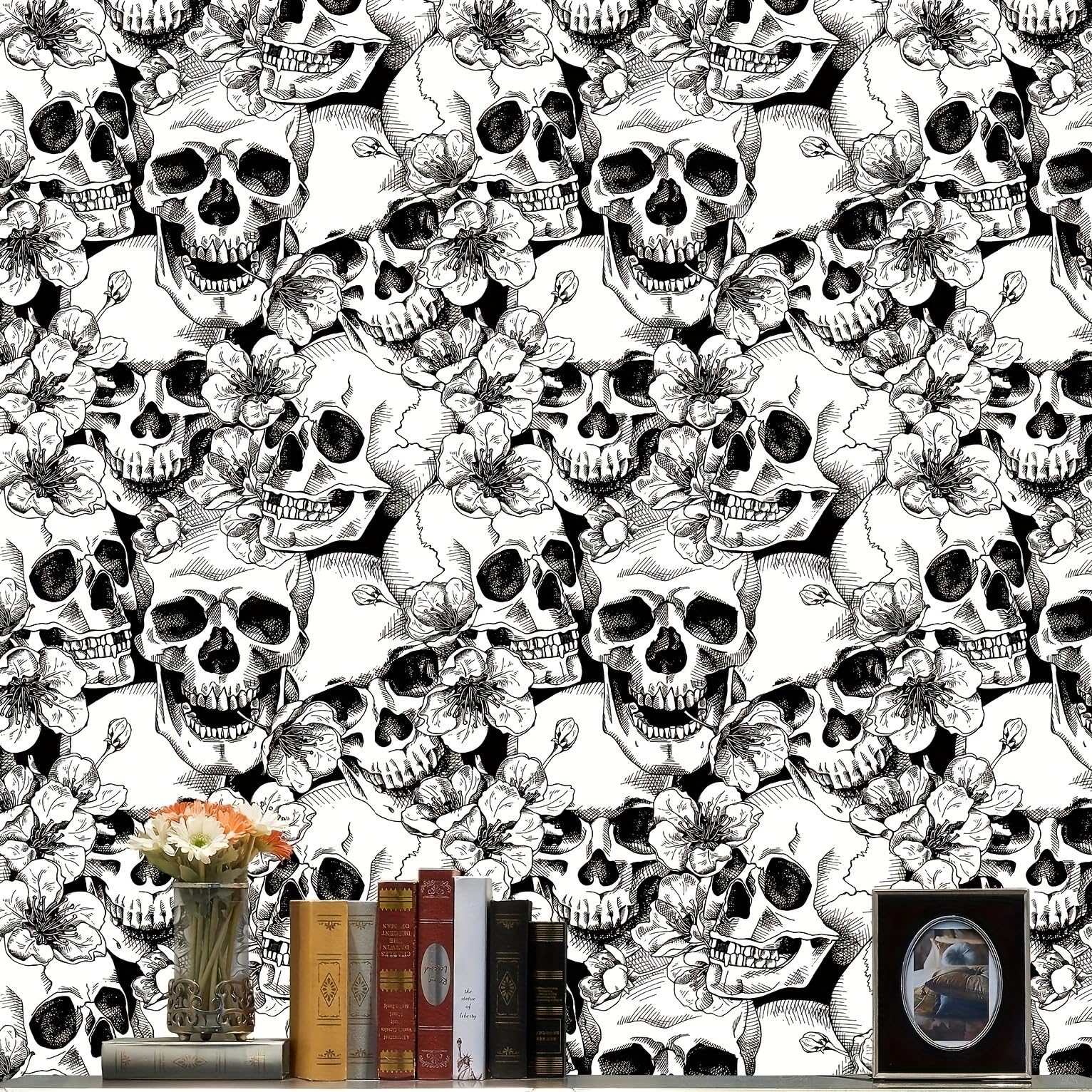 Selbstklebende Tapete Skull, 44.5 x 1000 cm Klebefolie Gothic Skull Tapete Schwarze und Weiße Totenköpfe und Blumen Tapeten Klebetapete Möbelfolie Selbstklebend für Badezimmer Wohnzimmer Schlafzimmer
