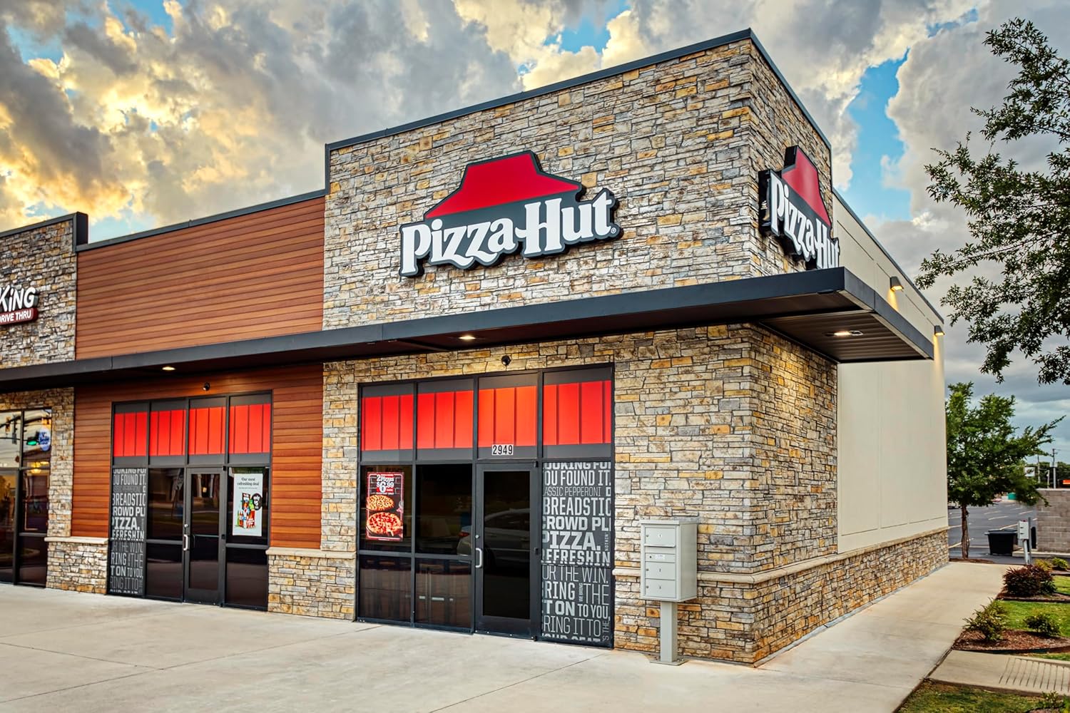 Savor Every Slice: The Ultimate Pizza Hut Gift Card Review
