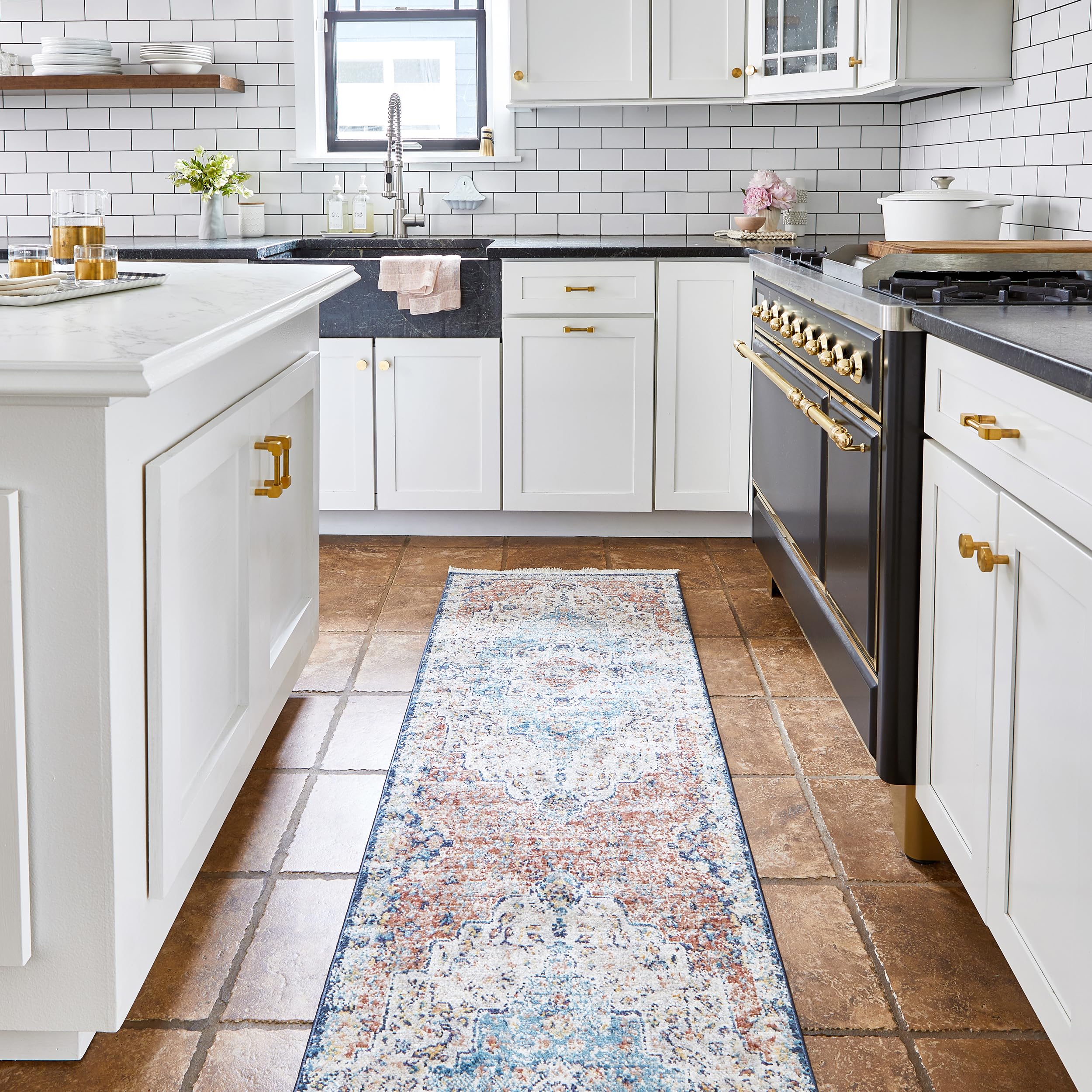 nuLOOM Celeste Persian Vintage Runner Rug, 2' x 8', Multi