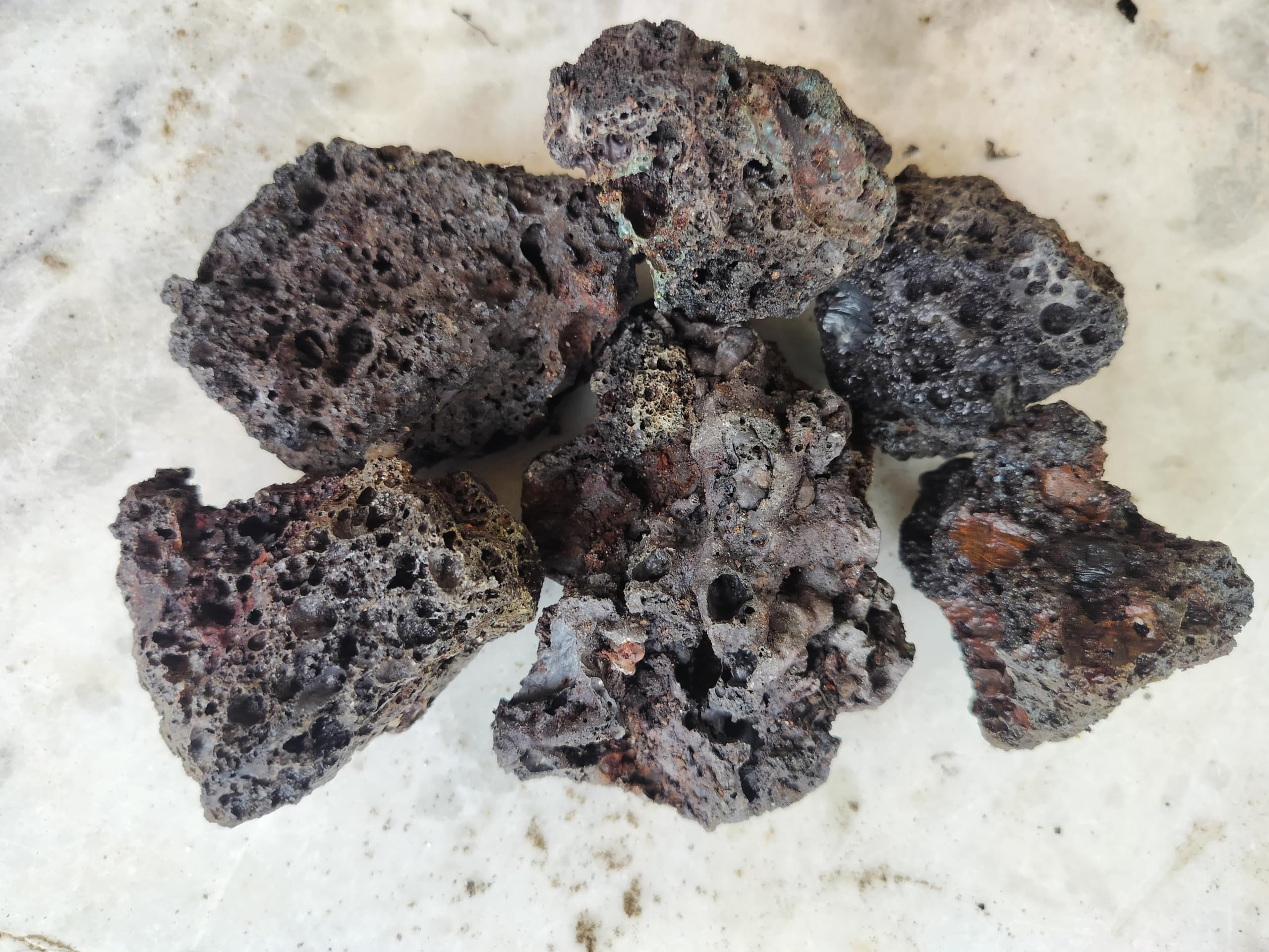 PEBBLES INDUSTRIES Aquarium Lava Rock Natural Pumice Volcano Rocks for Aquatic Environments, Gardens Decoration, Bonsai Rock Base, and Home Decoration Size 2-4 inch (1kg) | (B0DCBHM3H2) Amazon Price History, Amazon Price Tracker