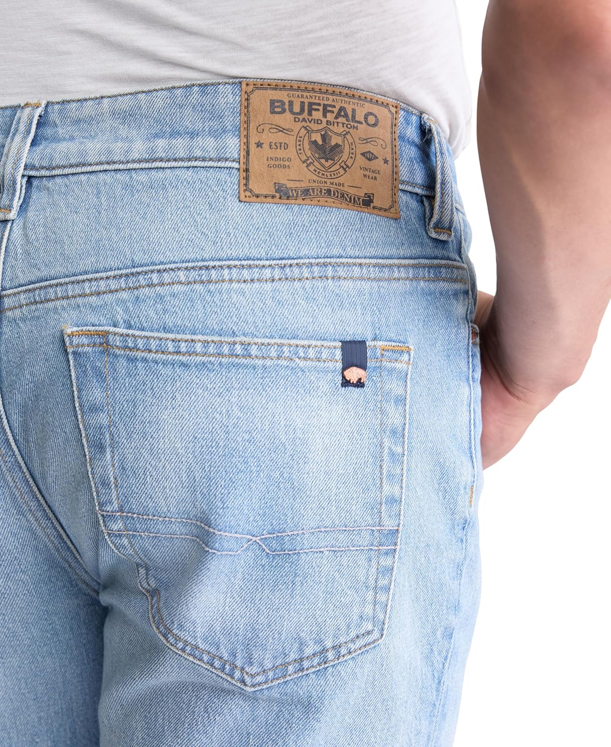 [Buffalo David Bitton] ジーンズ Straight Six Jeans メンズ しわとやすり加工。 40W x