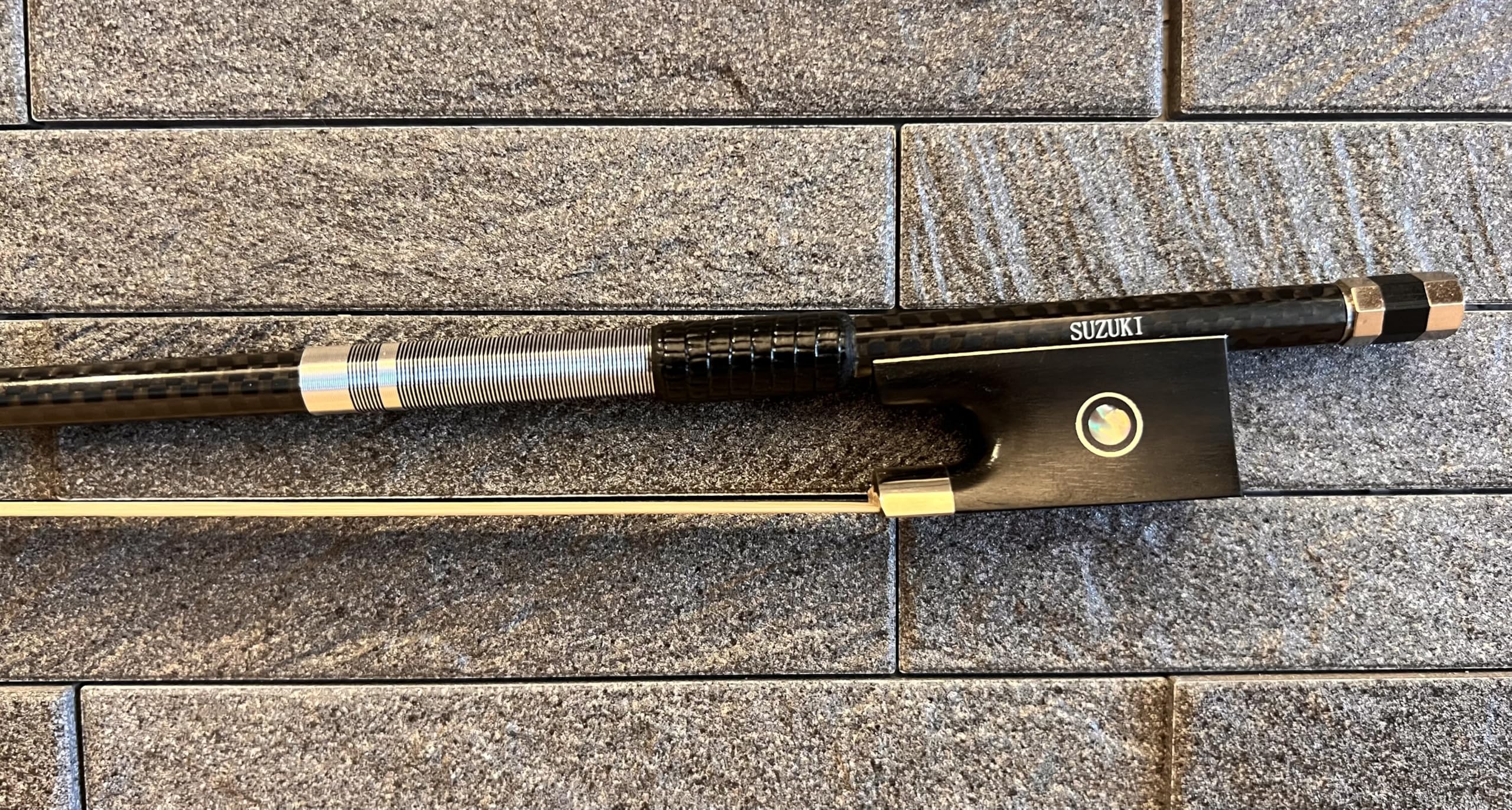 Amazon | SUZUKI バイオリン弓 NC-0 網目調カーボン 鈴木バイオリン