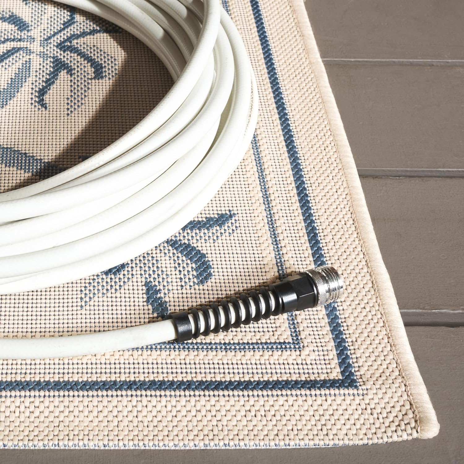 SAFAVIEH Courtyard Collection 2'7" x 5' Ivory/Blue CY5148F Indoor/ Outdoor Splashproof Easy Scrubbing Patio Backyard Mudroom Area Rug