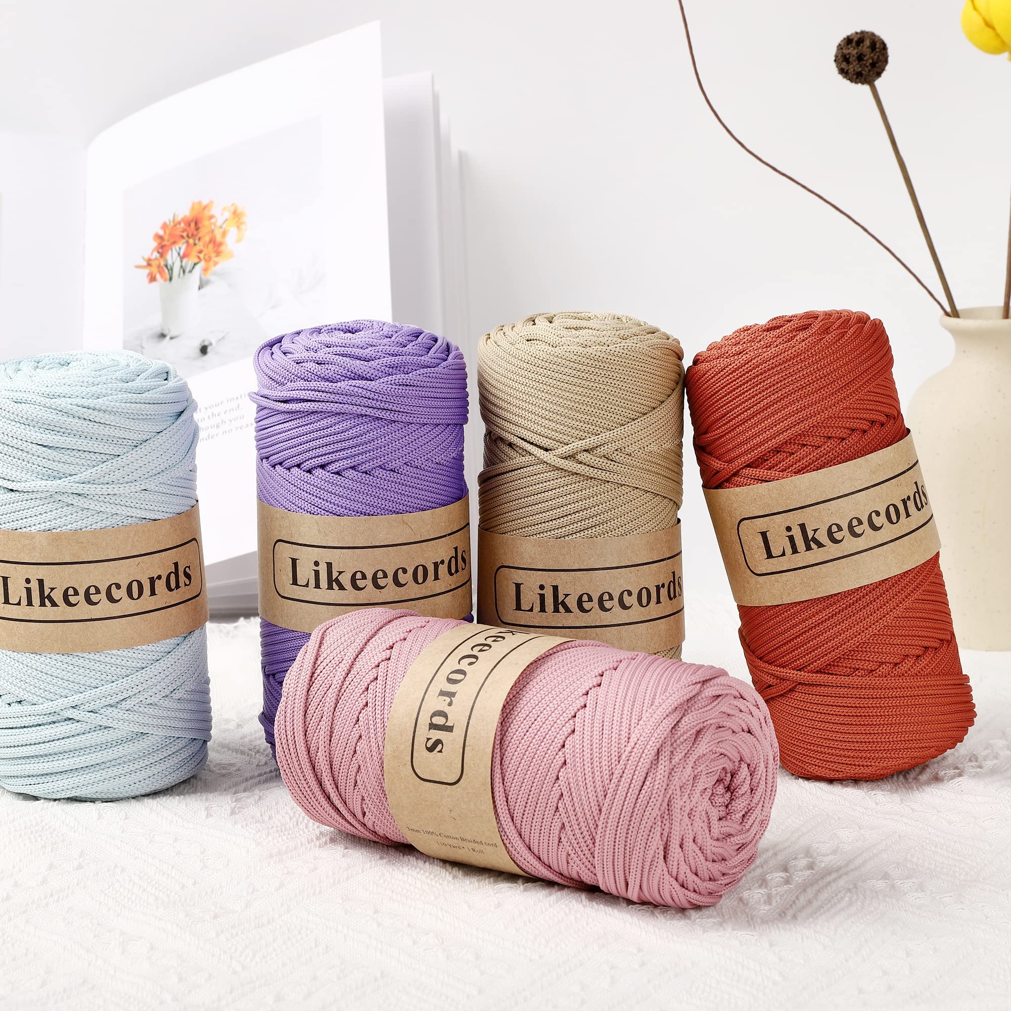 Likeecords Cordon macramé en Polyester tressé de 4 mm - Fil élastique pour Crochet de Boucles de Sac pour projets d'artisanat, suspensions de Plantes, Sacs et Accessoires d'intérieur - 128 m - Noir