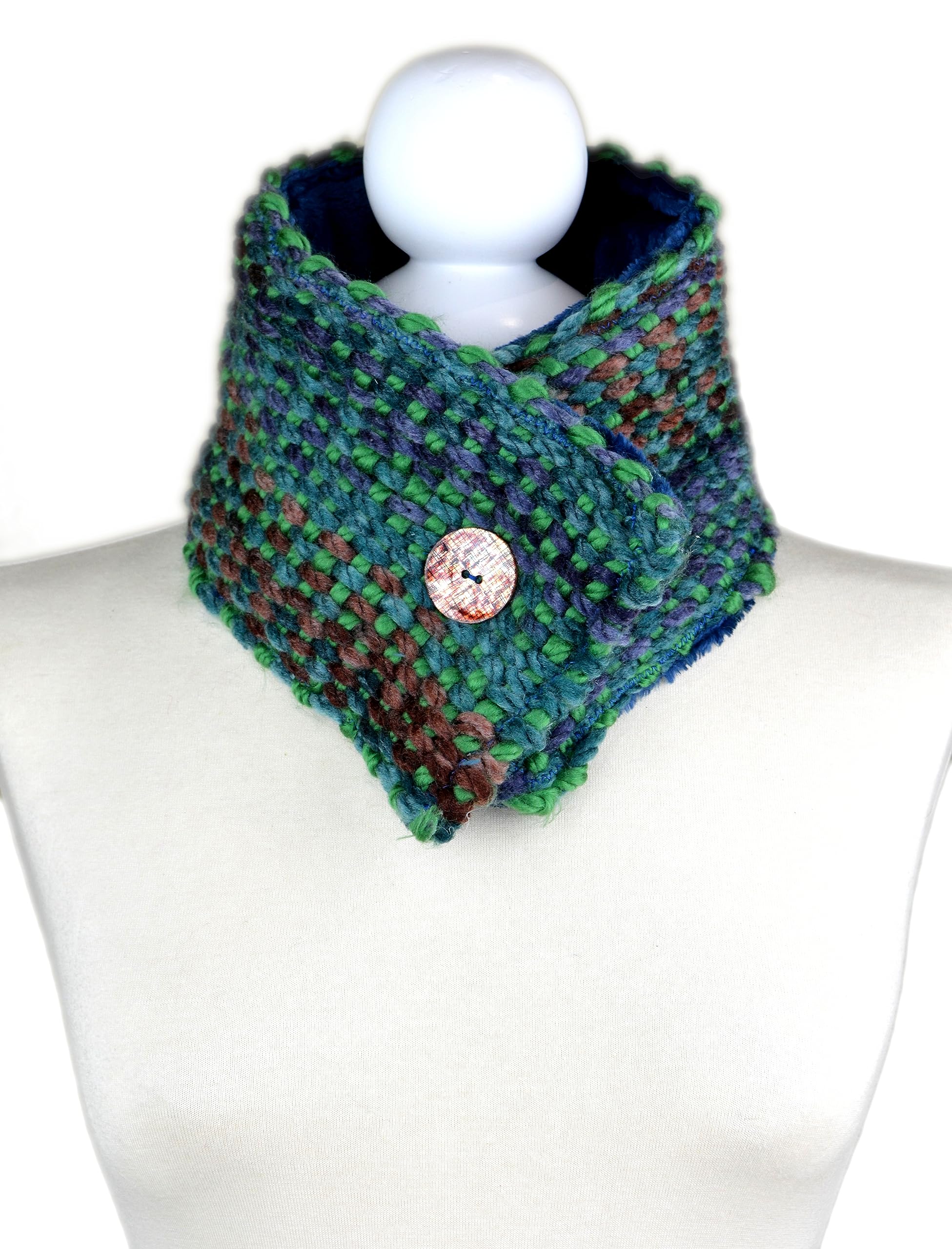 Cuello tejido a mano para mujer. Bufanda tejida a mano para mujer.
