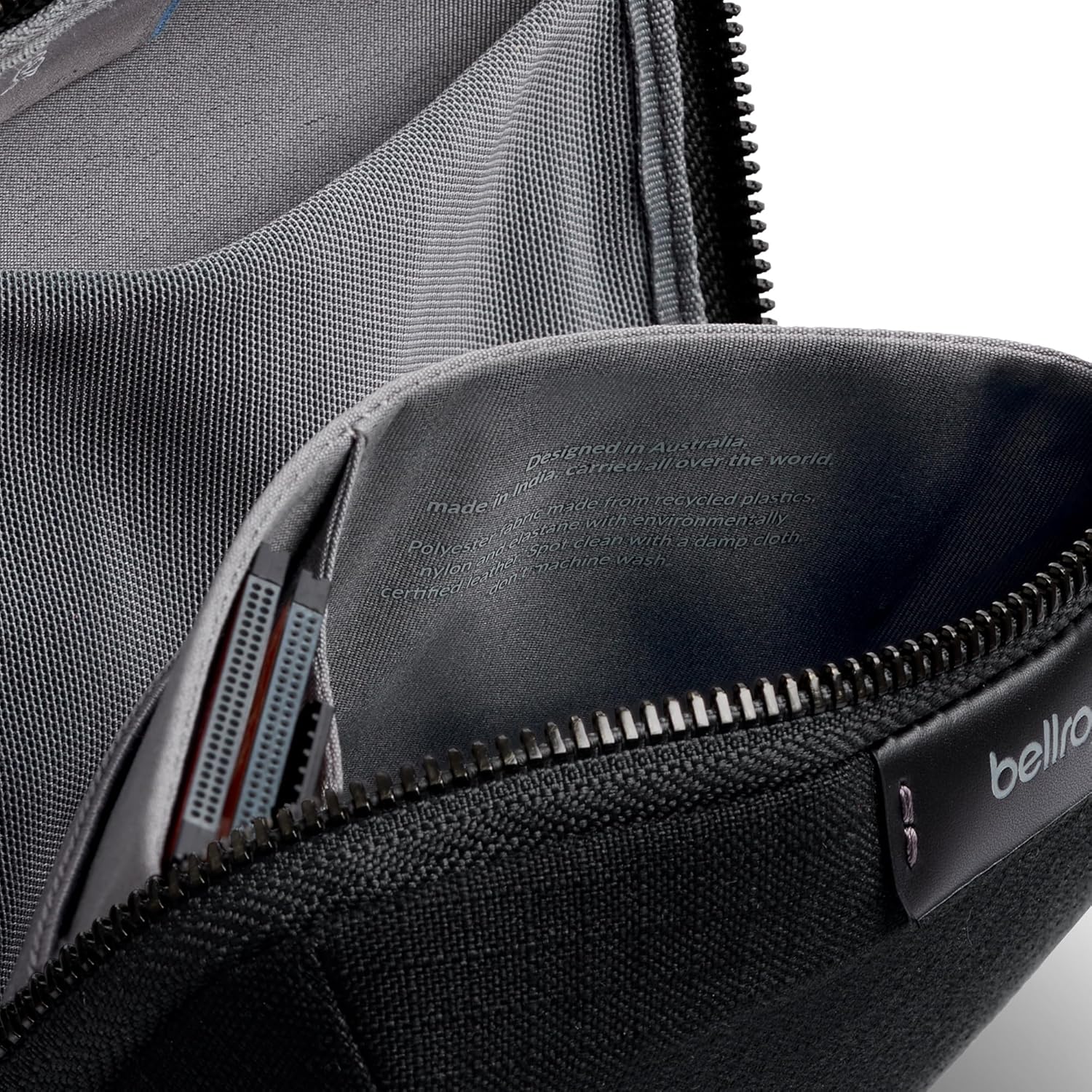 Bellroy Tech Kit Compact (Charger, Cables, Mouse, powerbank, USB Keys, dongles) - Black - Image 5