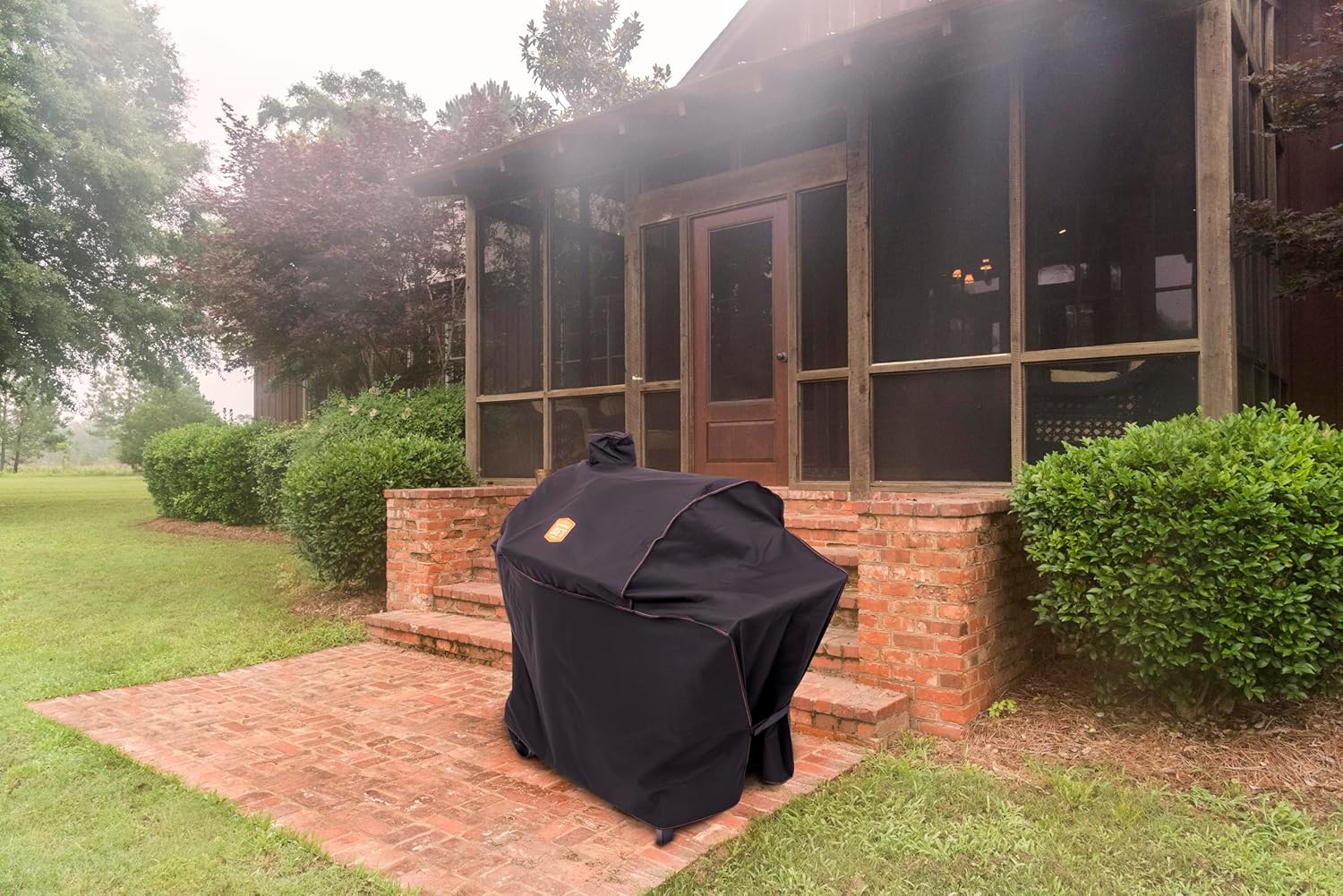 Oklahoma Joe's® Judge Charcoal Smoker Cover, Black - 1787626P04