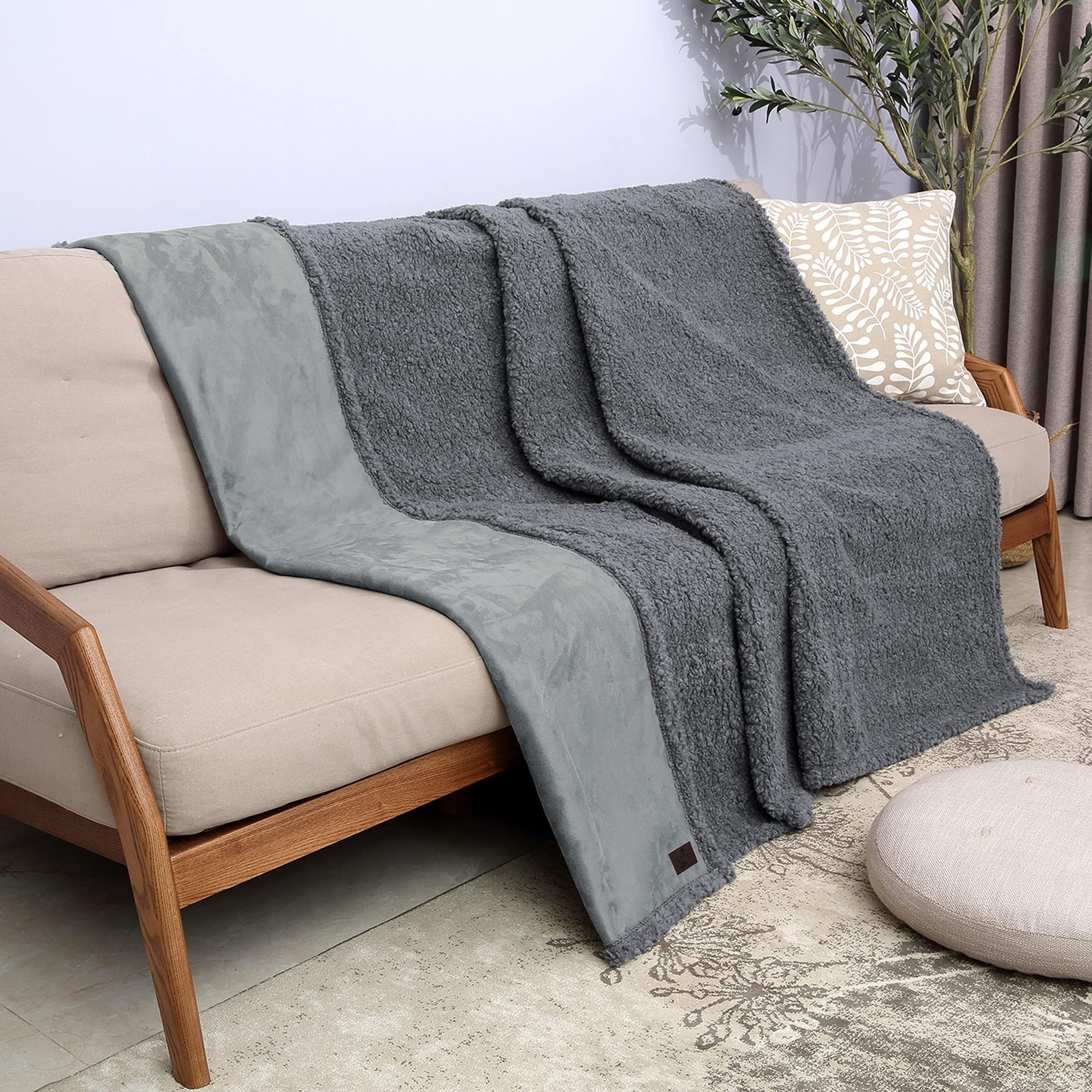 Catalonia Classy Waterproof Blanket for Bed, Pleasure Sofa Couch Cover, Bed Protector for Lovers, Fleece Sherpa Throw for Adults, 203 x 152cm Grey