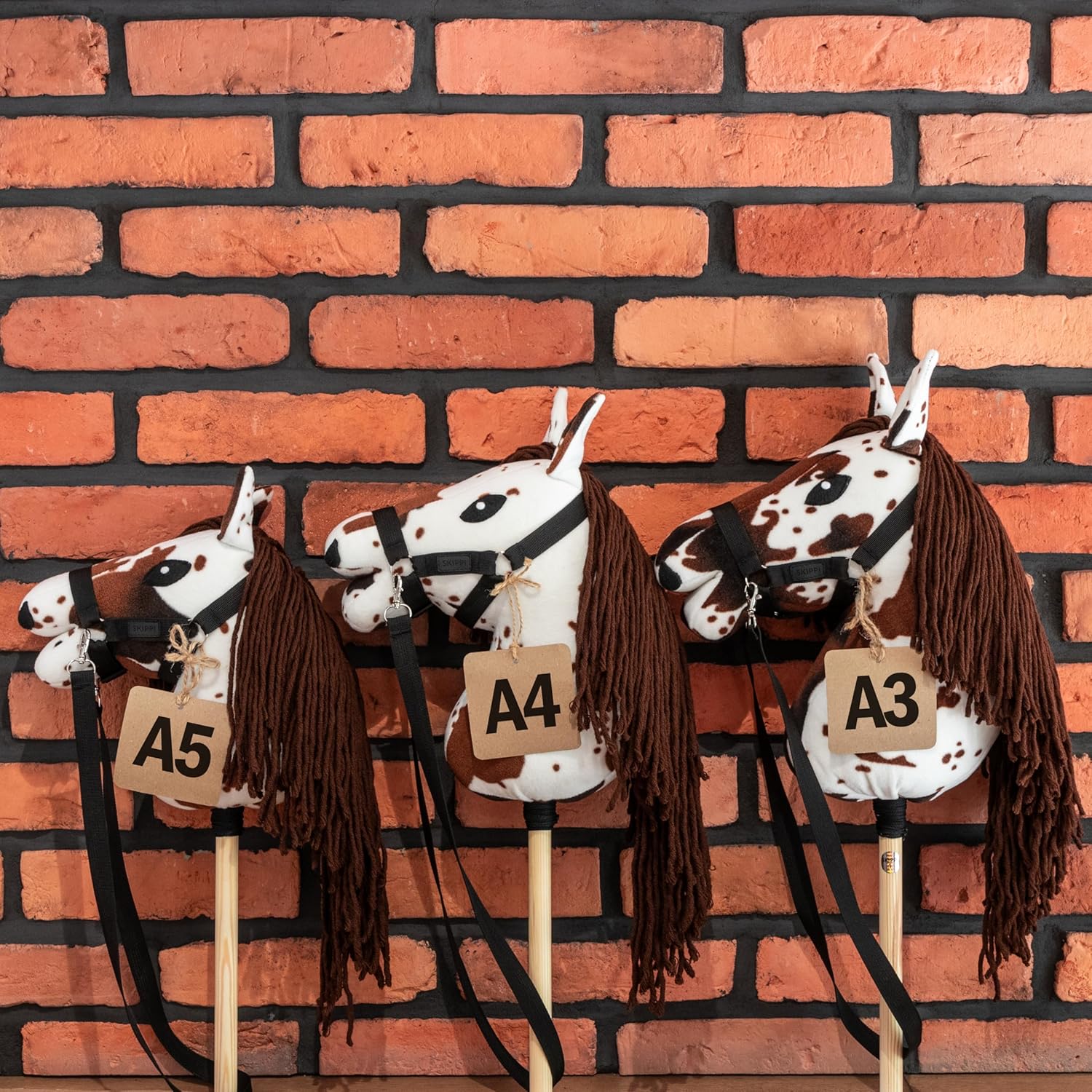 SKIPPI Hobby Horse Brown Check, A5, Halter and Reins in Set, Hobby Horsing Horse with Accessories, White Horse with Brown Spots