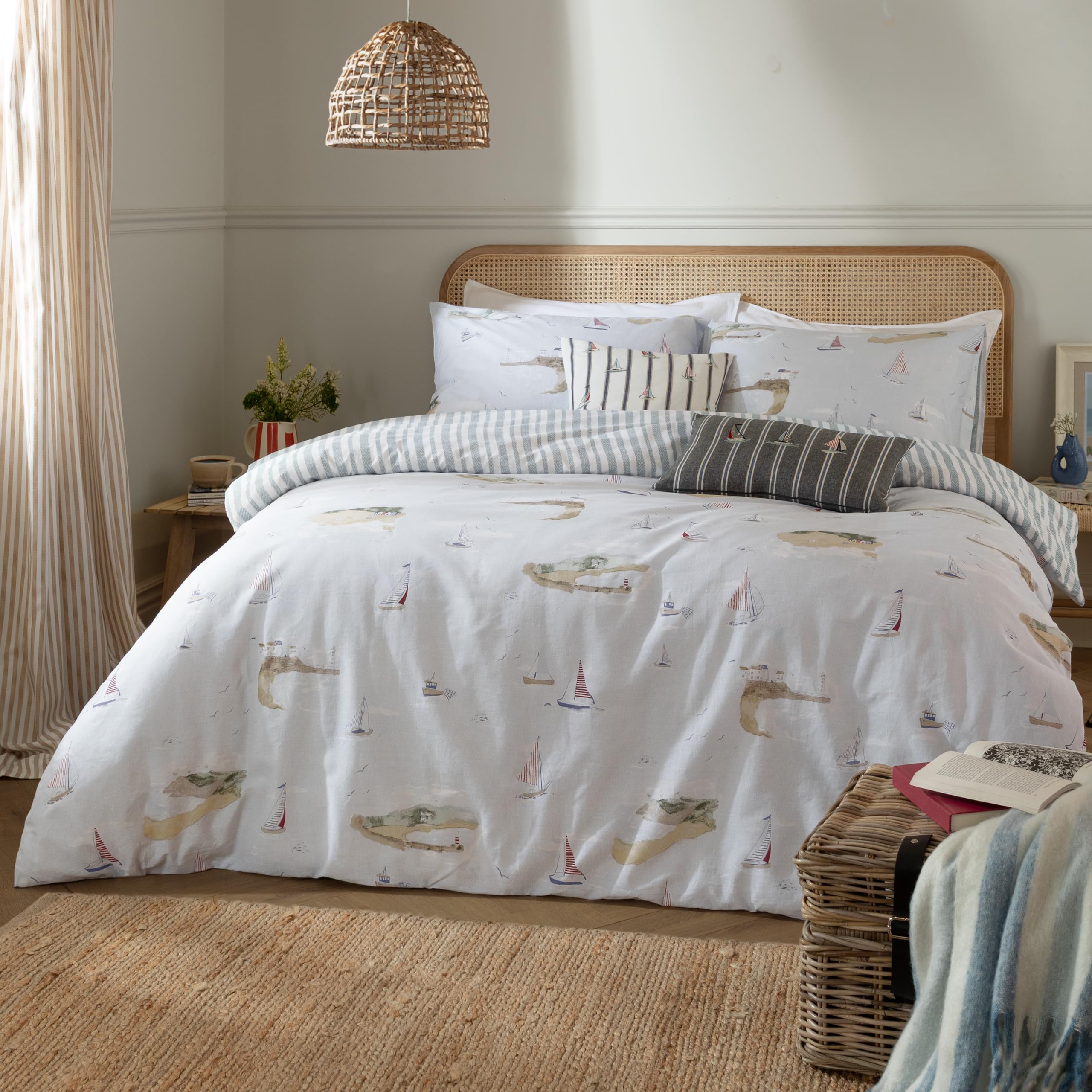 Wylder Abersoch Shore Duvet Cover Set – Reversible Coastal Sailboat Combed Cotton Bedding (Sky Blue - Double)