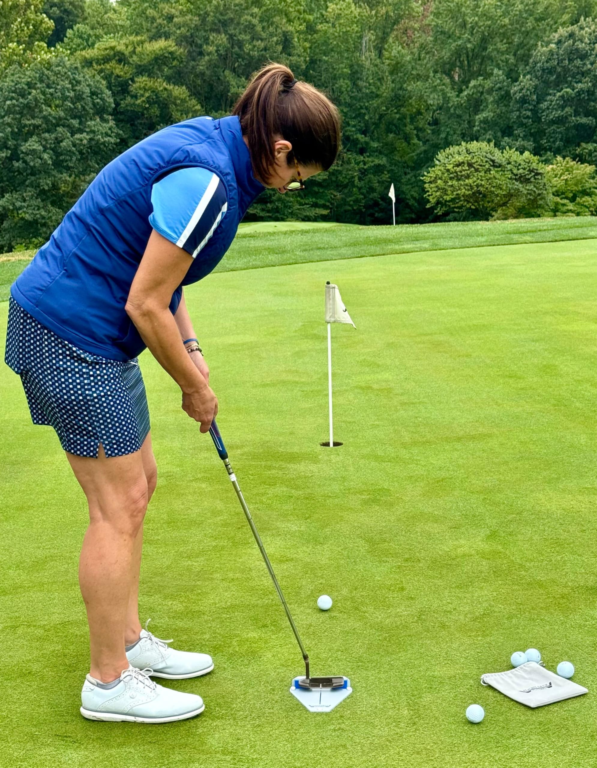 Flight Deck Tour Soft – für den Außenbereich – Golf-Putting-Trainingshilfe – Entwicklung solider und quadratischer Aufprall – weiche Schlagpolster – trainiert Ausrichtung und perfekte Schlagposition –