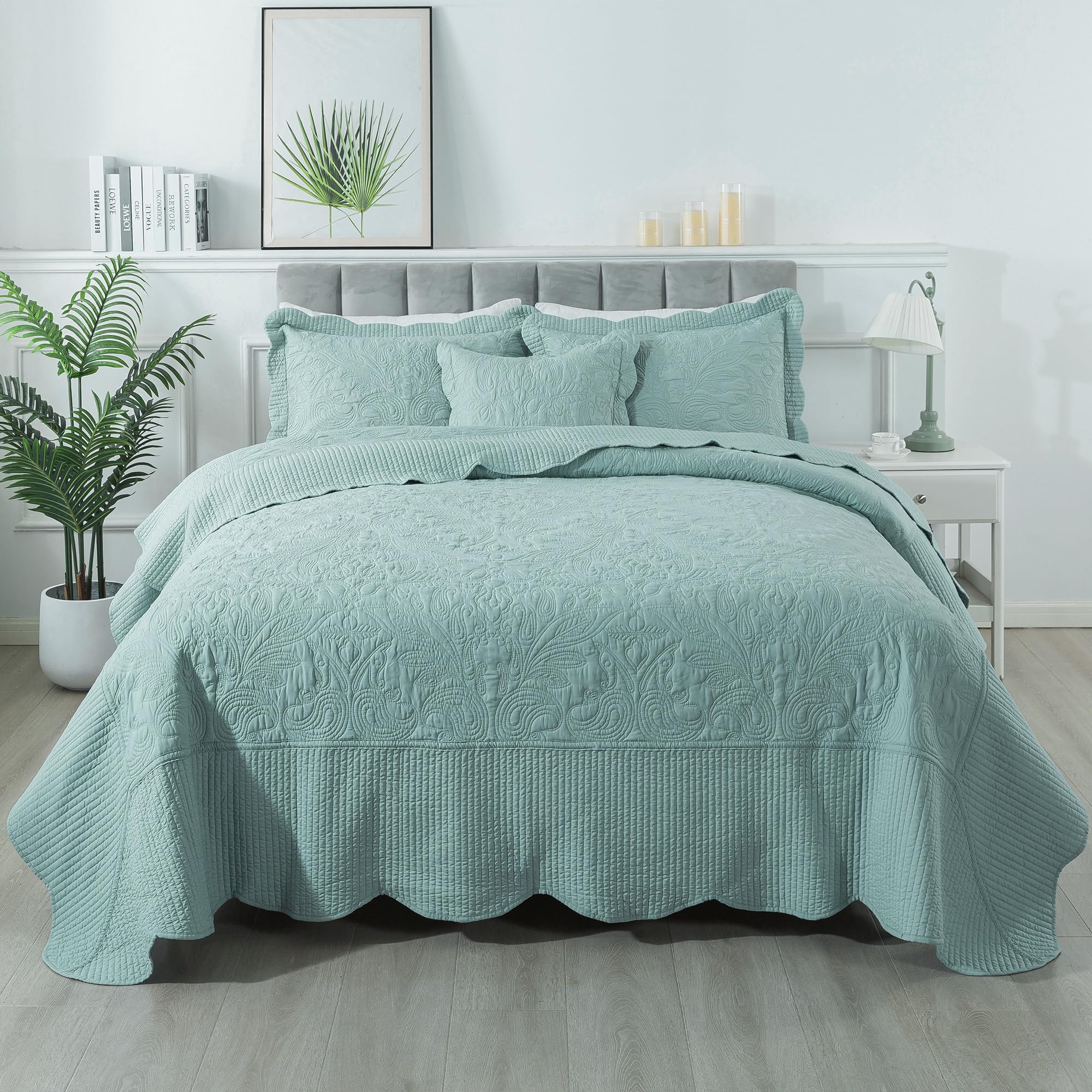 HoneiLife California King Quilts - Oversized King Bedspreads 128x120, Rustic Bedding Sets 4-Piece,Reversible Coverlets Lightweight Bed Cover for All