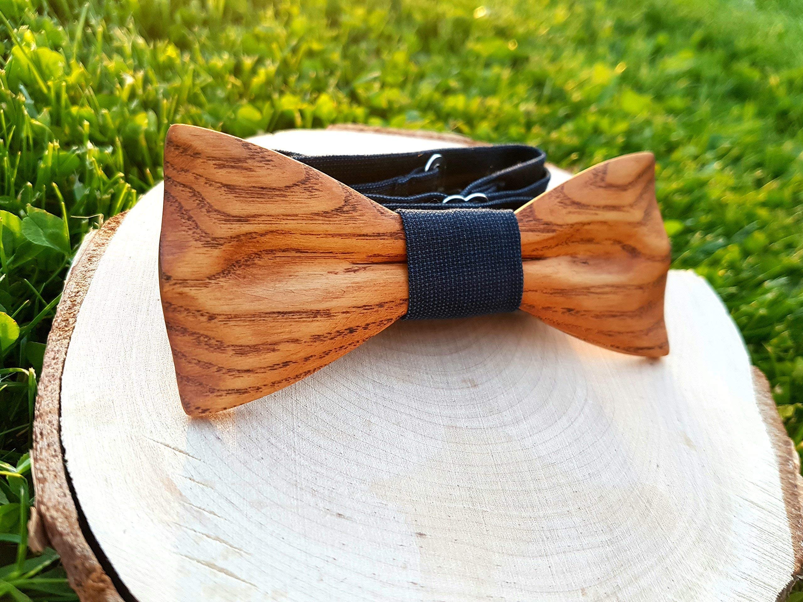 Holzfliege, Holz fliege und Manschettenknöpfe, Fliege und Manschettenknöpfe aus Holz