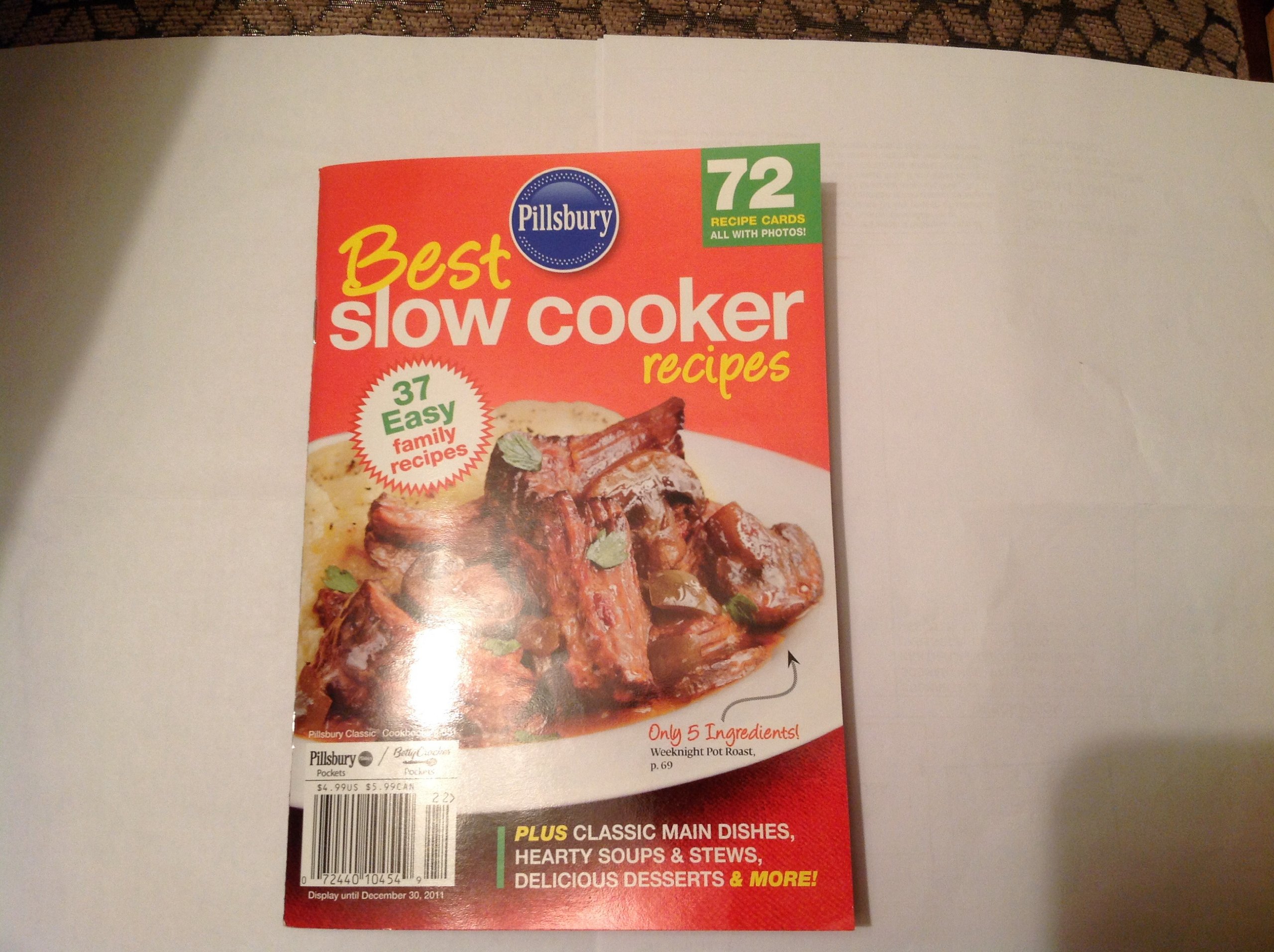 Pillsbury best slow cooker recipes, 37 easy family recipes with 72 recipe cards all with photos!