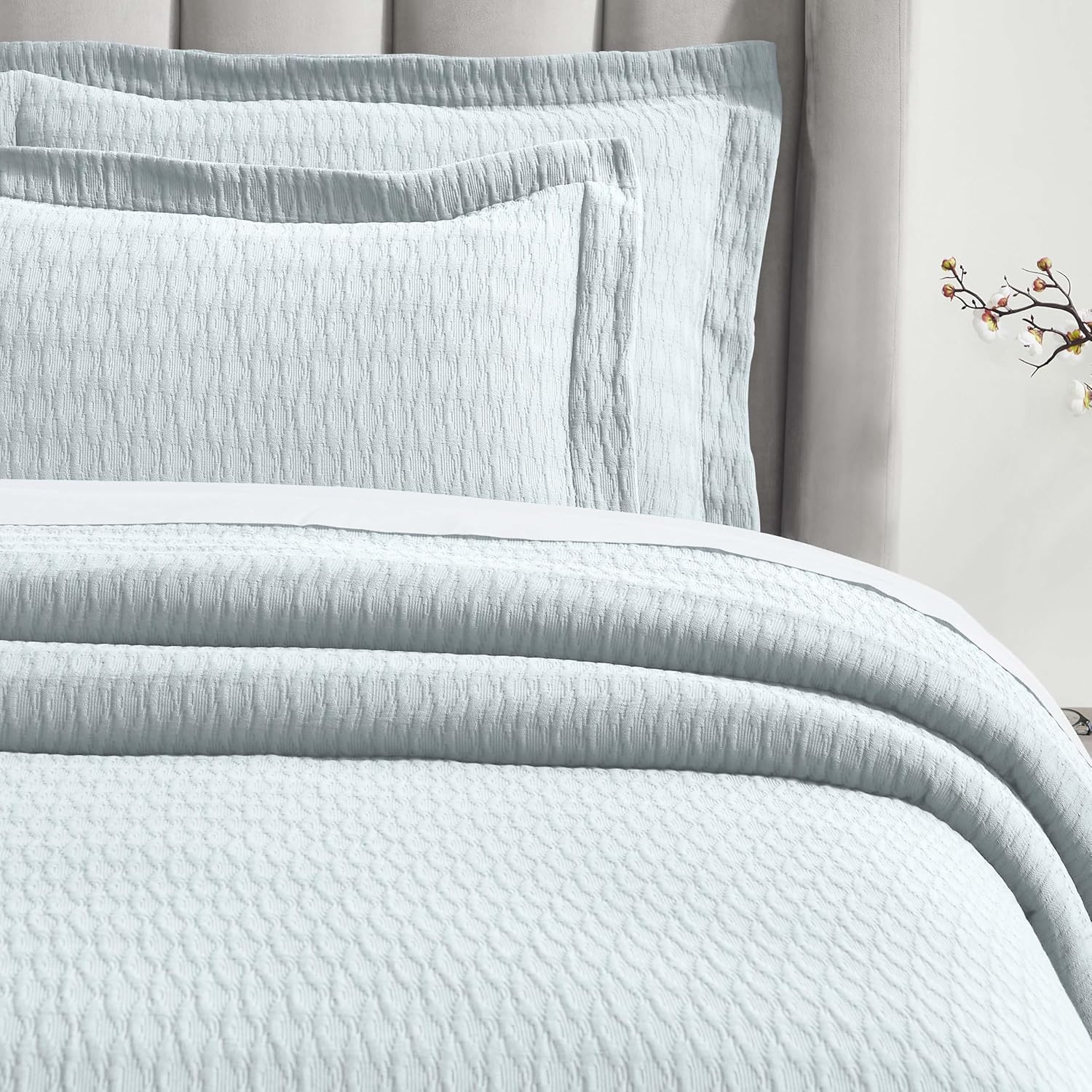 Superior 3 Piece Cotton Bedspread Set, Home Bed Decor, Decorative Bed Spread, 2 Pillow Shams, Medium Weight Blanket, Matelasse Coverlet, Bedding Essentials, Calvert Collection, Queen, Ivory