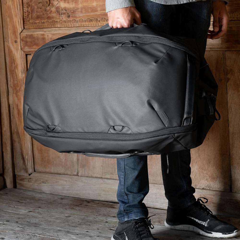  peak エルフィール Amazon.com | Peak Design Travel Duffelpack 45-65L, Black