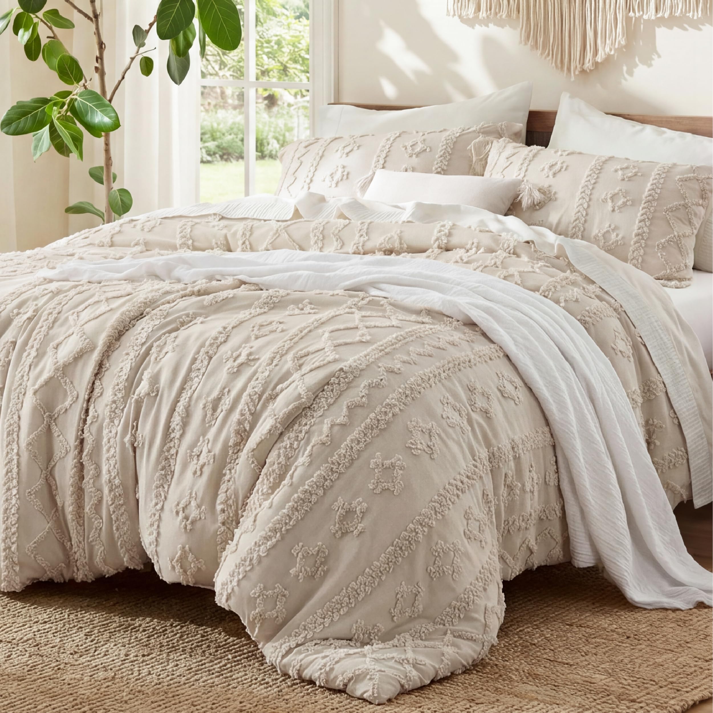 Bedsure Tufted Boho Comforter