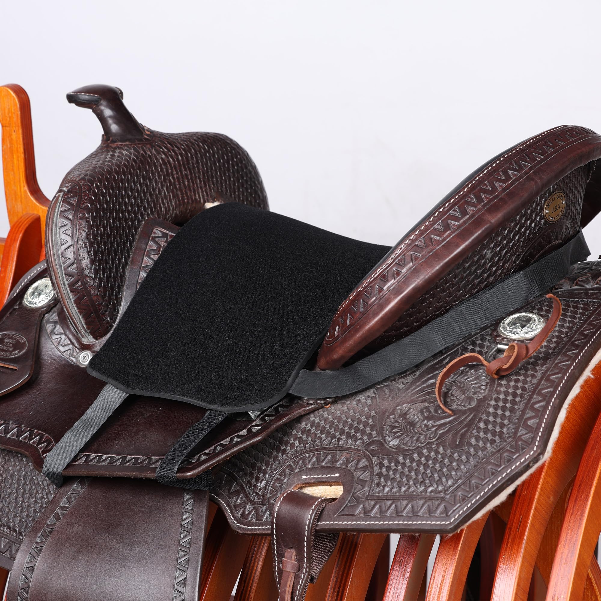 Harrison Howard Westernsattel, rutschfest, natürlicher Griff, mit 2 elastischen Beinbändern, Größe M
