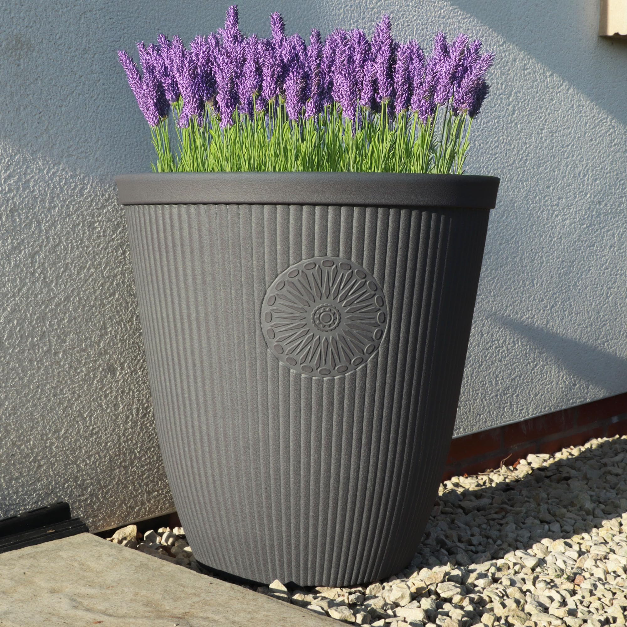 Jack Stonehouse Outdoor Classic Kensington Tall Planter | Slate Effect Round Plastic Flower Pot | Frost & UV Resistant Traditional Garden Plant Pot | 16" High | 33lt | 40cm Dia (2, Chocolate Grey)