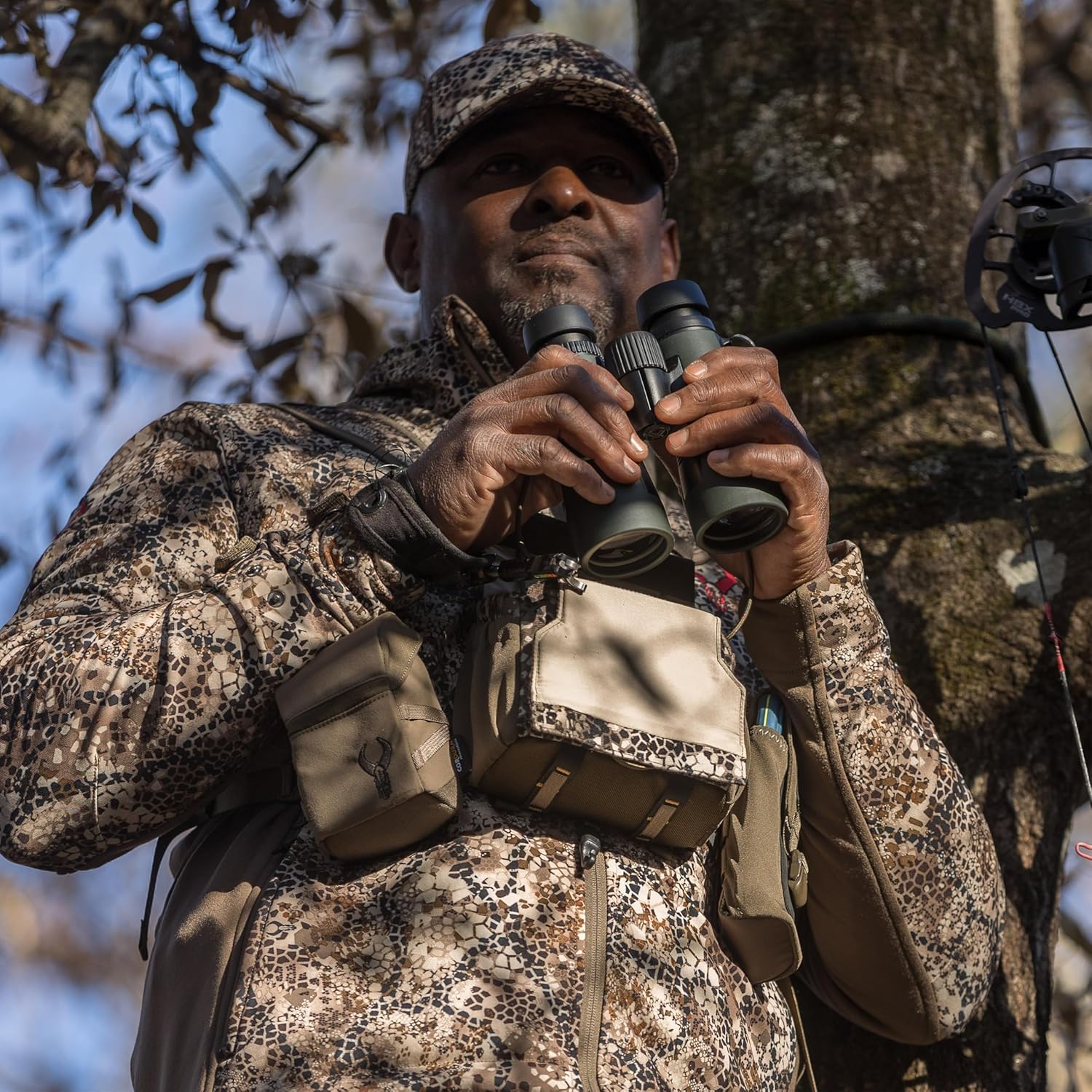 Badlands Bino AXS - Modular Binocular Harness System for Optimal Performance and Durability