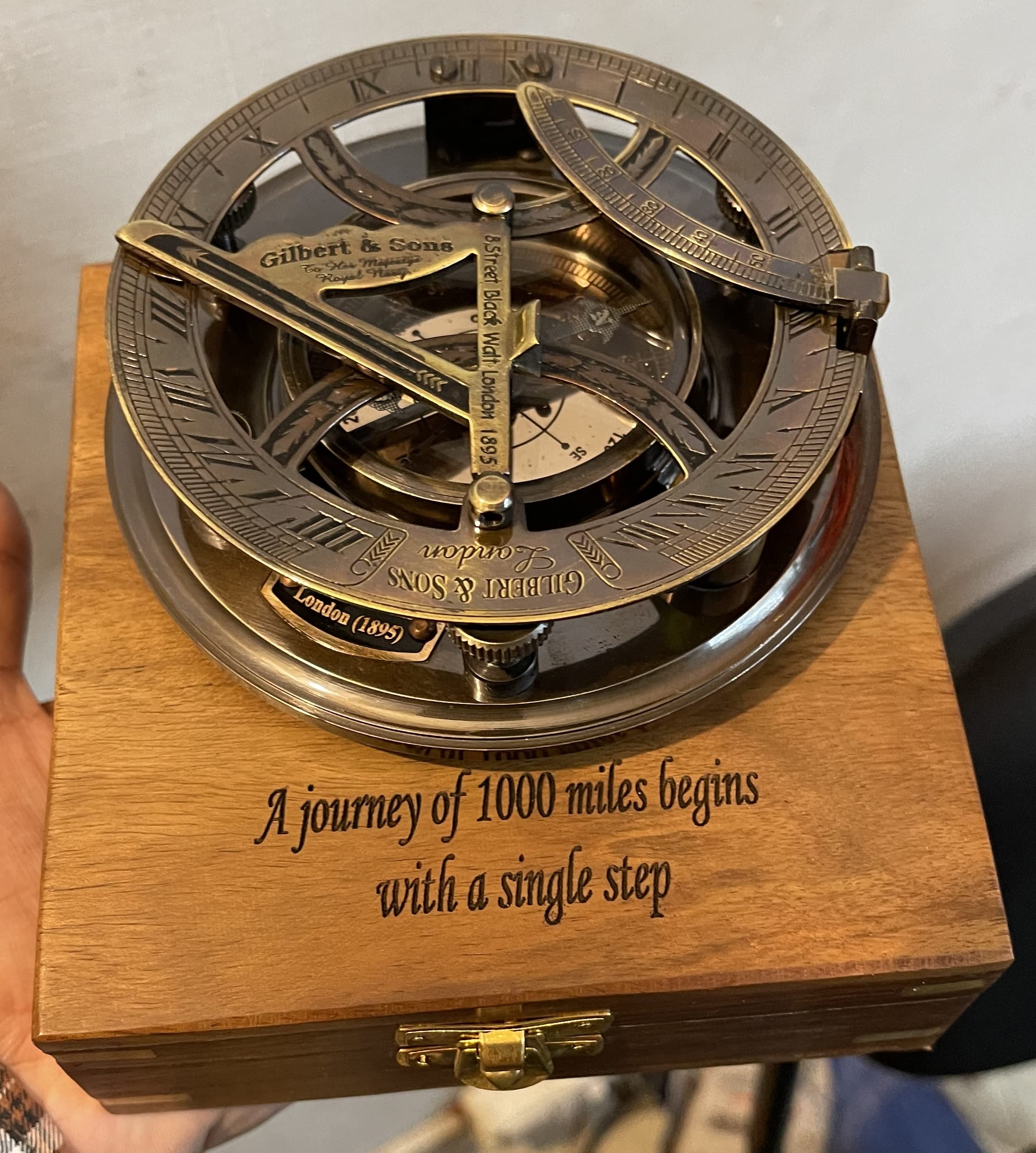 Sundial Brújula de latón – Brújula grande de 5 pulgadas en funda de cuero de grado superior calibrado de regalo vintage (grabado con caja de madera)