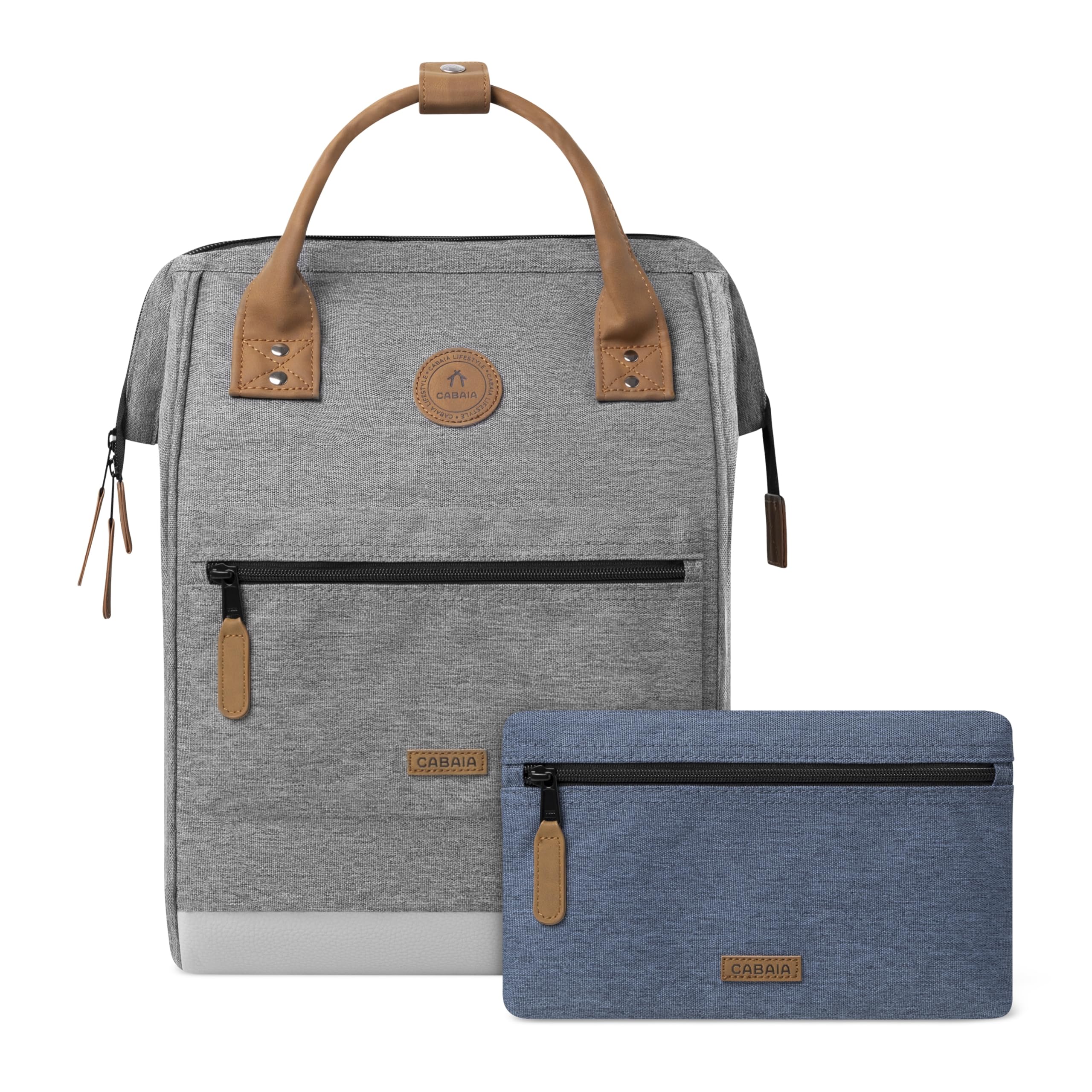 Cabaïa - Adventurer Rucksack New York Medium 18L - Wasserabweisend - Laptopfach bis zu 13 Zoll - 2 Vordertaschen - vegan zertifiziert - Rucksack für Reisen und Arbeit, Damen & Herren - Grau