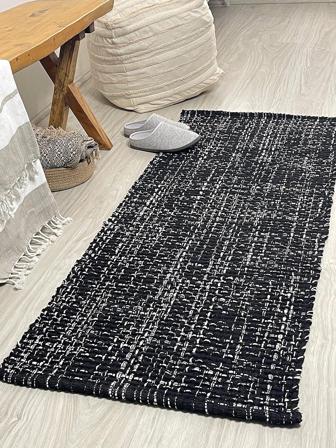 CHARDIN HOME Black & White Reversible Runner Rug, 2x5 feet