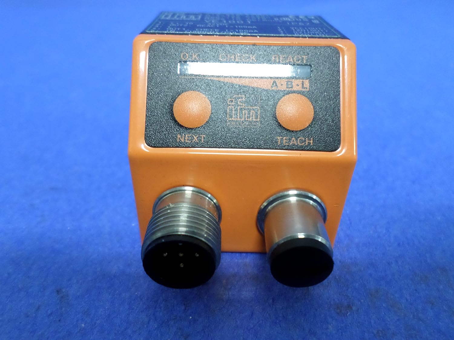 IFM VIBRATION SENSOR VE1001 NNB Industrial & Scientific