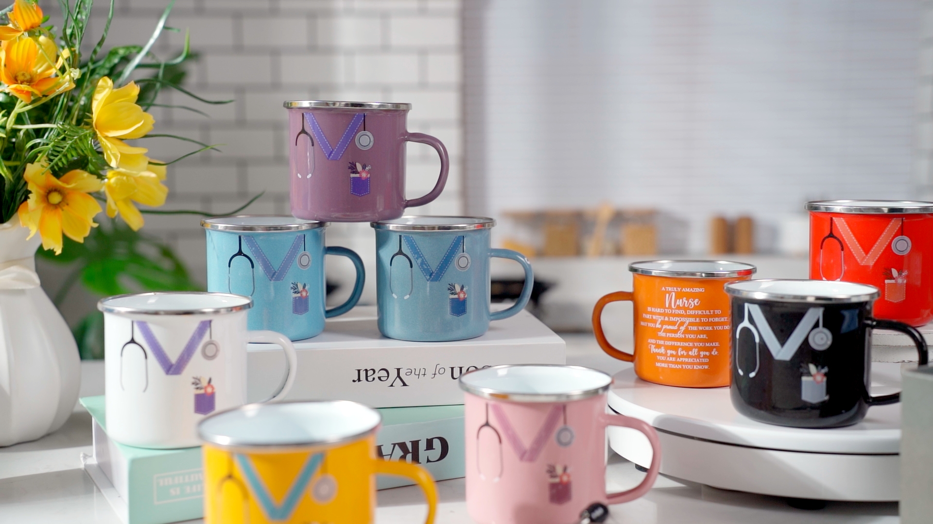 Set de 4 mugs de acero con esmalte Hushee para enfermeros miniatura 7