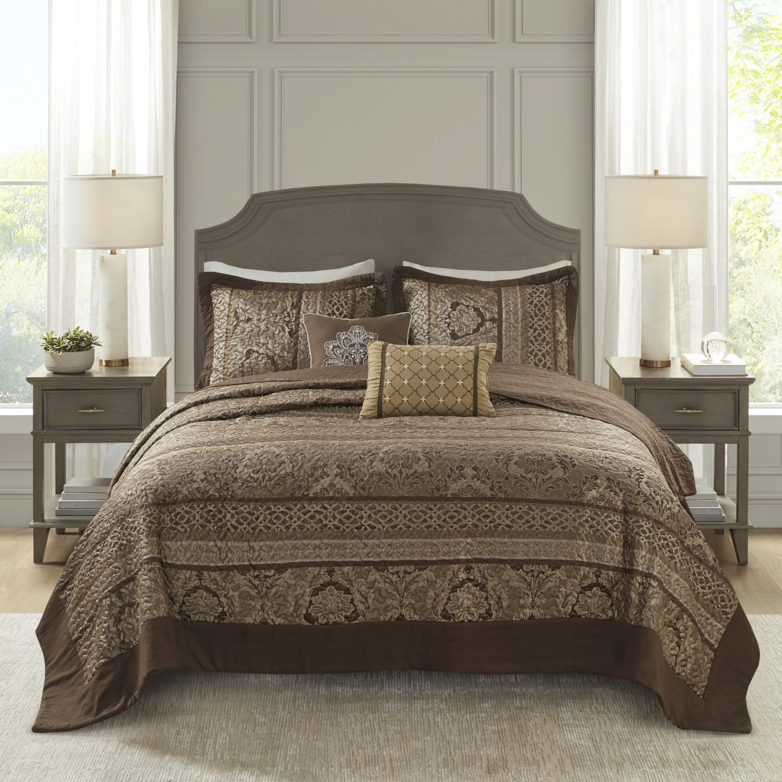 Madison Park Bellagio Reversible Quilted Bedspread Set, Solid Reverse Summer Breathable, Lightweight All Season Bedding Layer, Matching Shams, Bedspread King(120"x118"), Brown 5 Piece