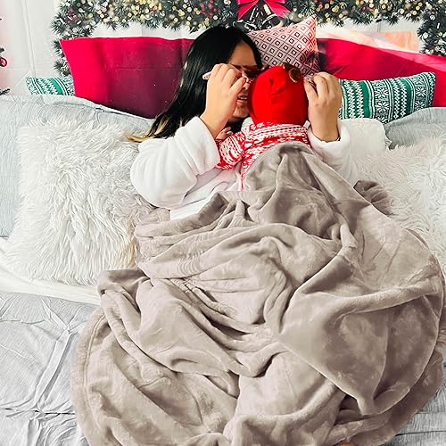 Vista 36 de Bedsure - Manta de vellón, tamaño individual XL, ligera, suave, acogedora, para dormitorio universitario, cama, sofá, viajes y campamento