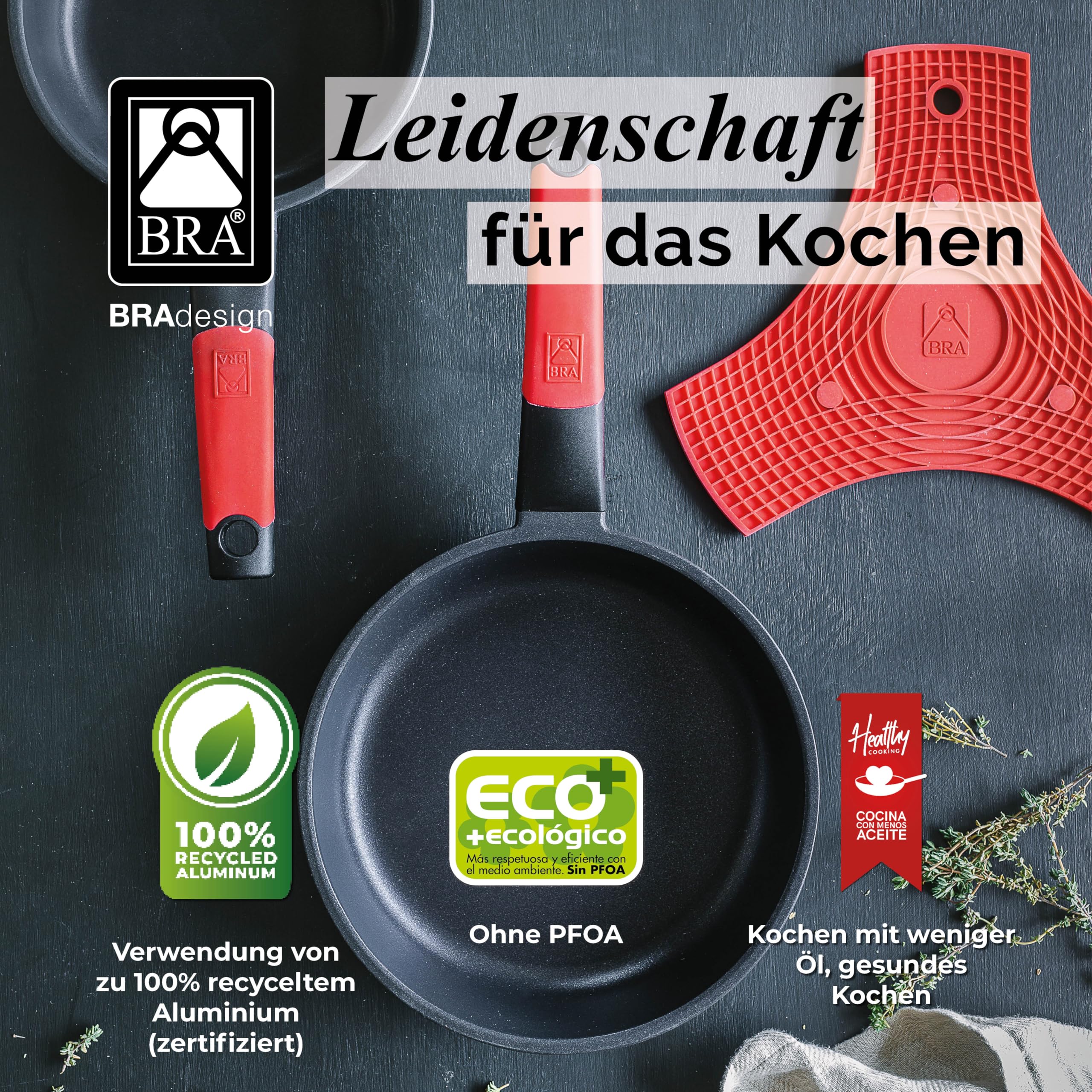 BRA Premiere | Set aus 20 und 24 cm großen Bratpfannen aus Aluminiumguss mit Antihaftbeschichtung, geeignet für alle Herdarten, einschließlich Induktion, inklusive Untersetzer, Rot, 20|24 cm