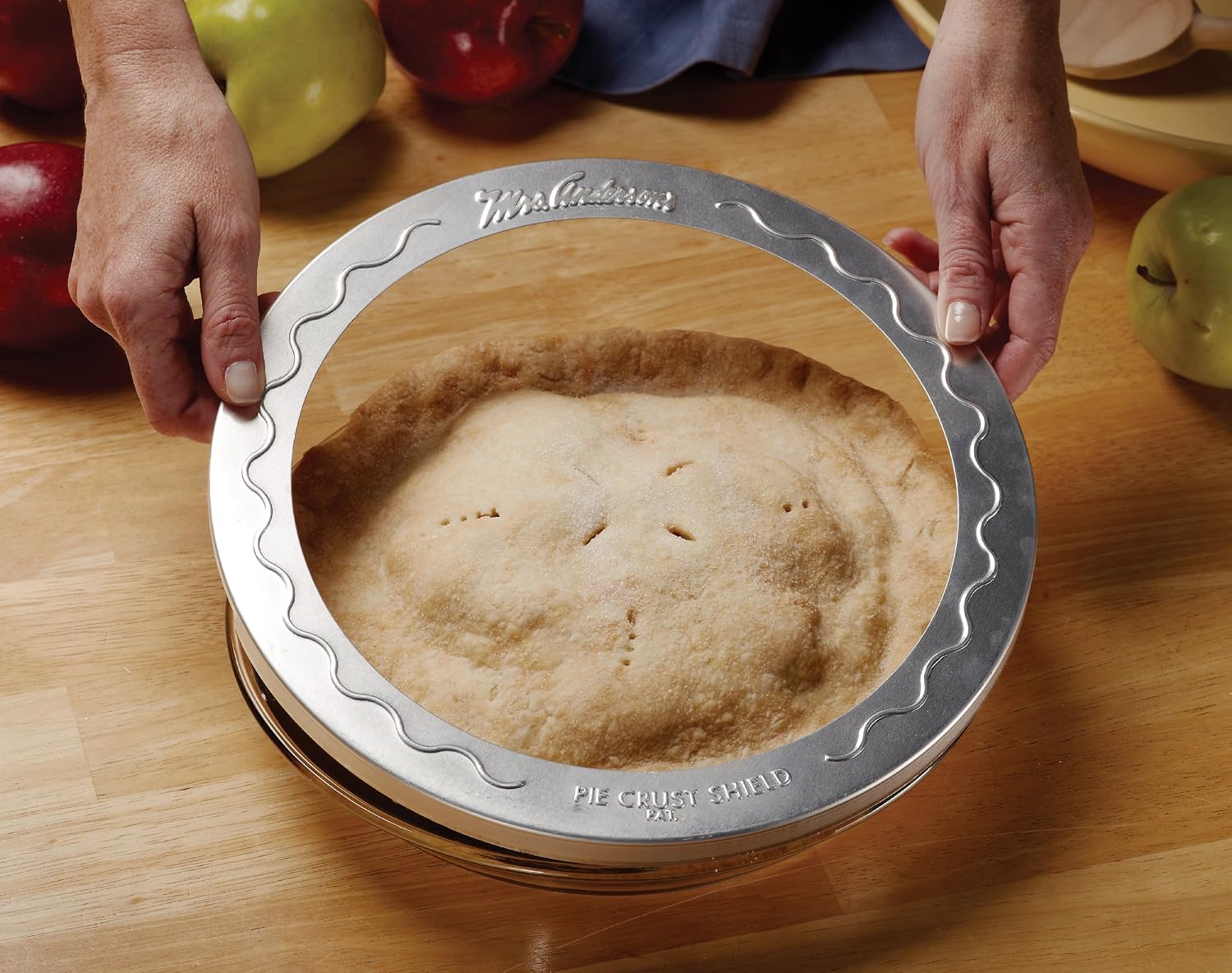 Mrs. Anderson’s Baking Pie Crust Protector Shield, Fits 9.5 and 10-Inch Plates, Set of 2