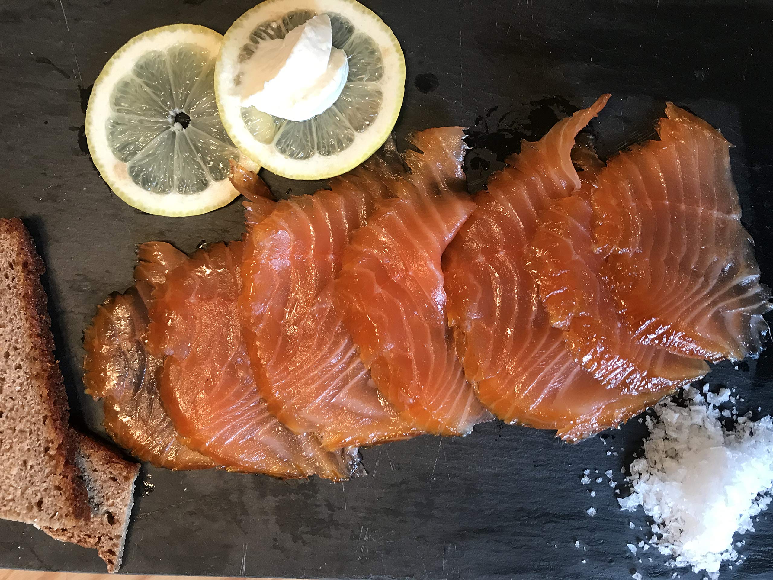 Färöer Räucherlachs - Der mit der roten Kordel - ca.1.2kg - Extrem Mild im Geschmack 2x mild geräuchert