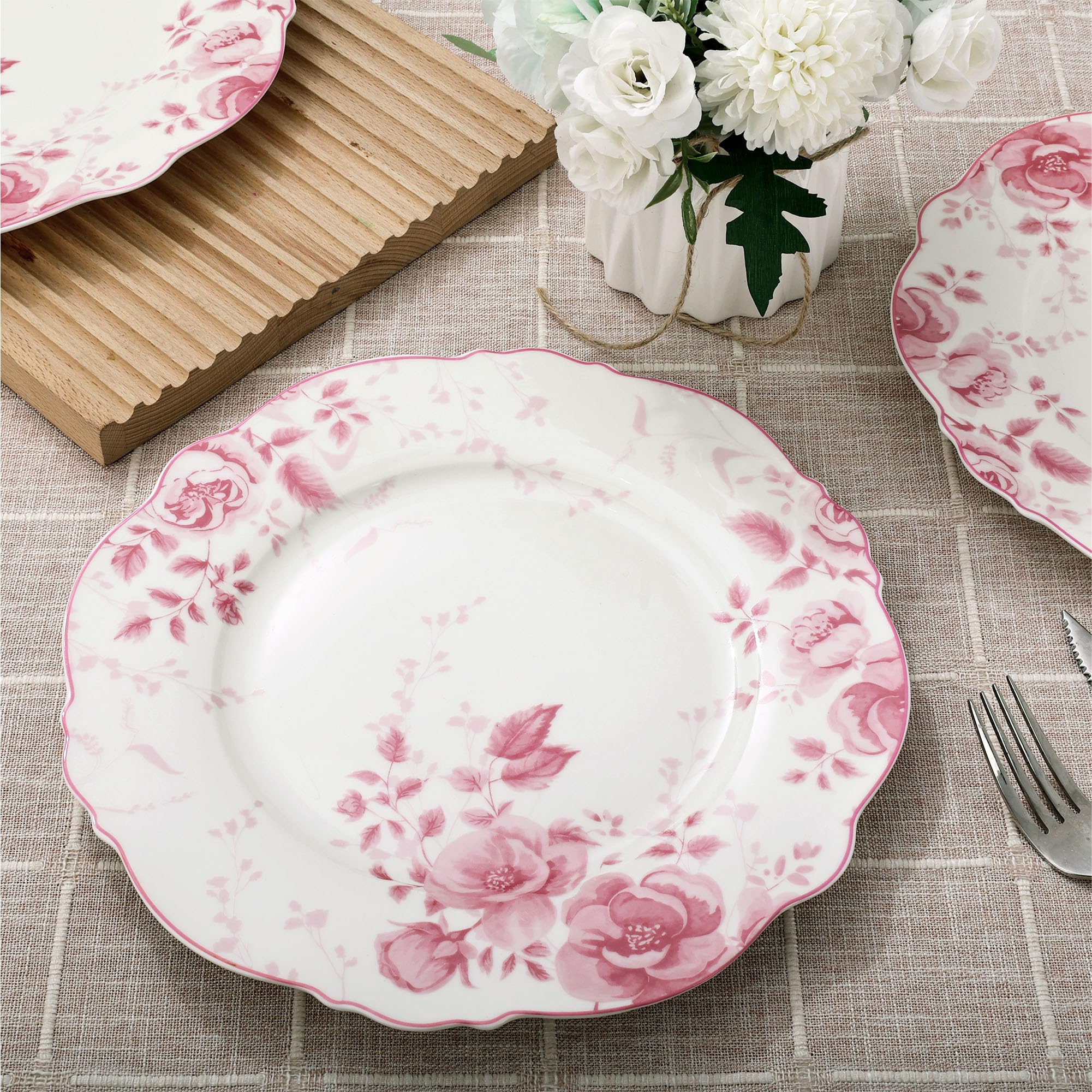 Set Di 4 Piatti Da Dessert In Porcellana Fanquare – Motivo Floreale Rosa, 21.6 Cm, Adatti A Microonde E Lavastoviglie