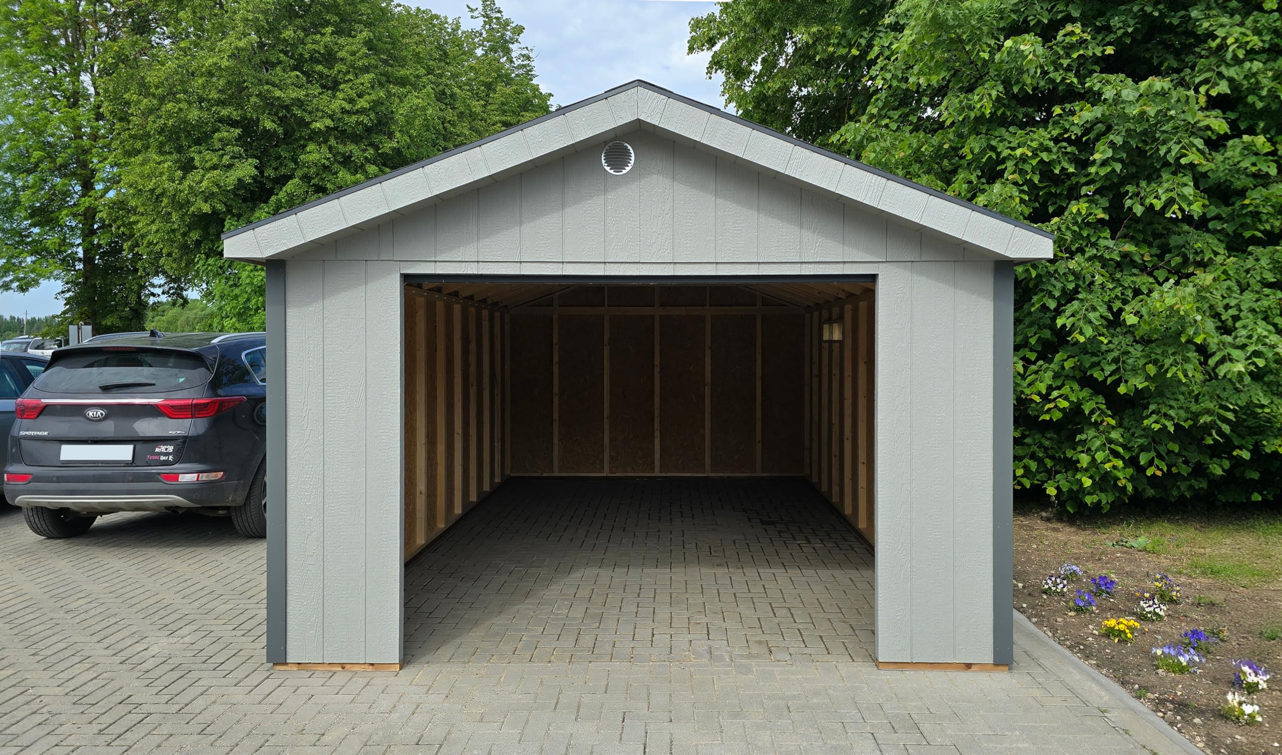 Wysokiej jakości garaż 21 m² - L378 x L648 cm - garaż na samochody, motocykle, rowery, maszyny ogrodnicze - konstrukcja z paneli LP Smartside - wiata ogrodowa Timbela M992B