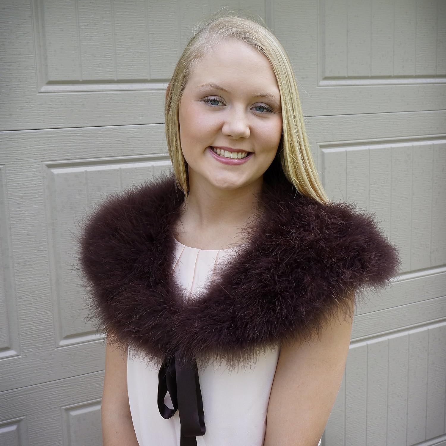 ZUCKER - Marabou Feather Shawl with Ribbon Ties - Feather Accessory for Cosplay, Halloween Costume, Weddings, Prom