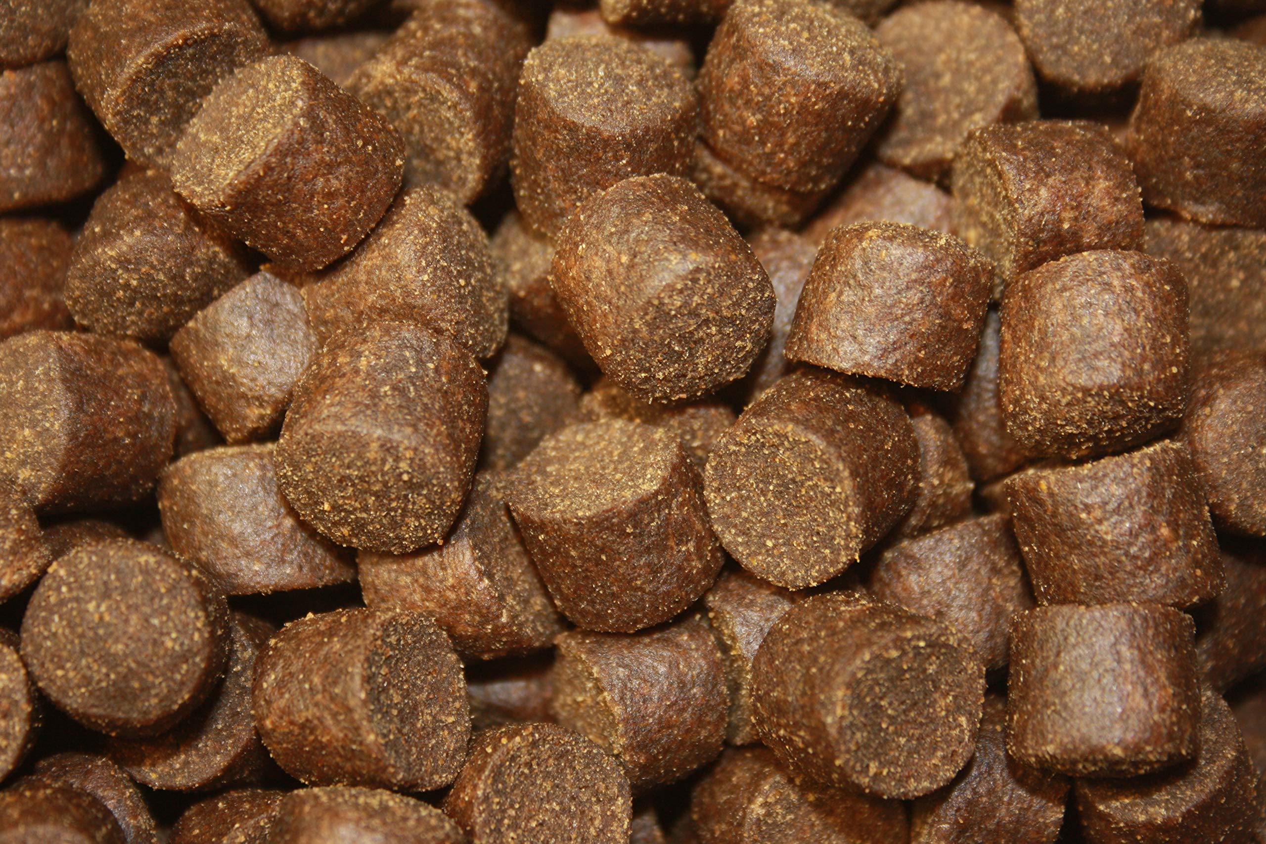 Störfutter extragroß 10mm Energiefutter für Störe, Tomodachi Premium Störsinkfutter deutsche Top Qualität, Störfutter ideal für das ganze Jahr, energiereich, hochverdaulich, arktische Rohstoffe 10kg