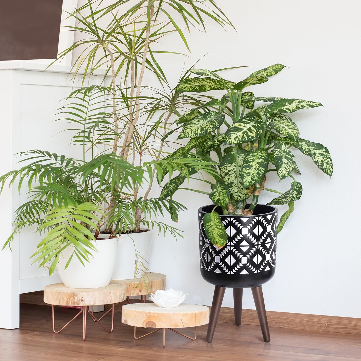 D'vine Dev 10 Inch Planter Pot with Stand, Mid-Century Tall Plant Pot with Legs for Indoor Plants, White/Black, 88-G-B-4