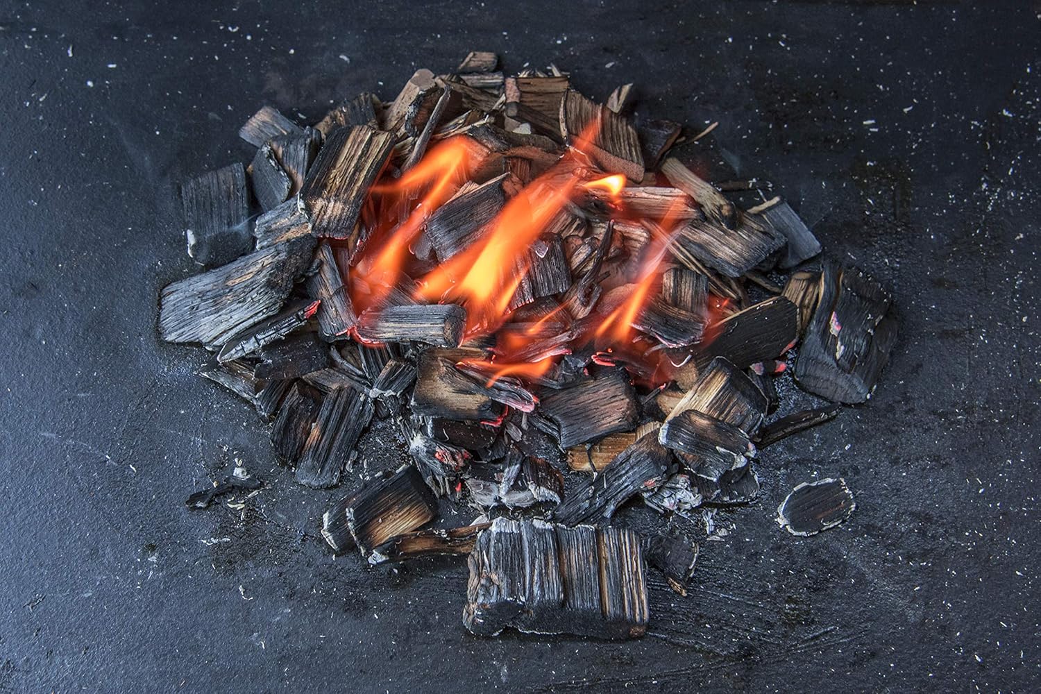 Oklahoma Joe's Mesquite Wood Smoker Chips, 2-Pound Bag : Patio, Lawn & Garden