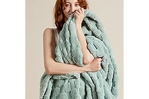 Bedsure Throw Blanket Super Soft for Couch - Checkered Fleece Blanket