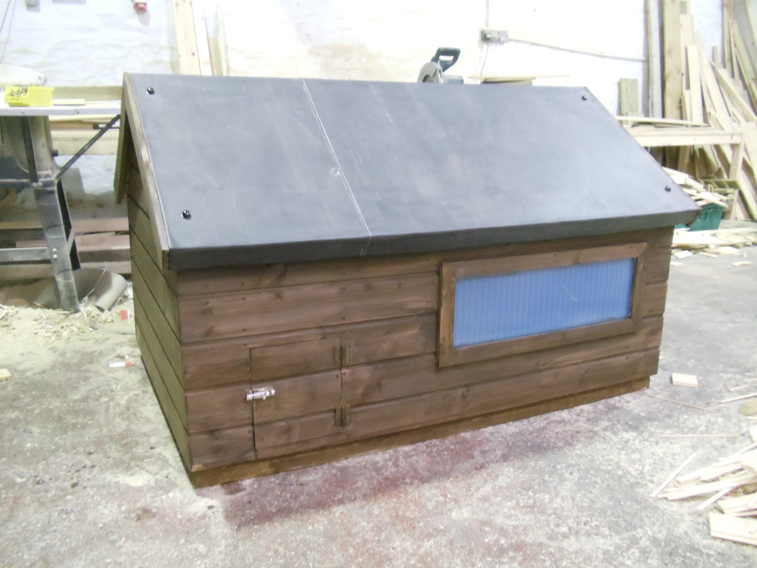 Tortoise House 150x100x95