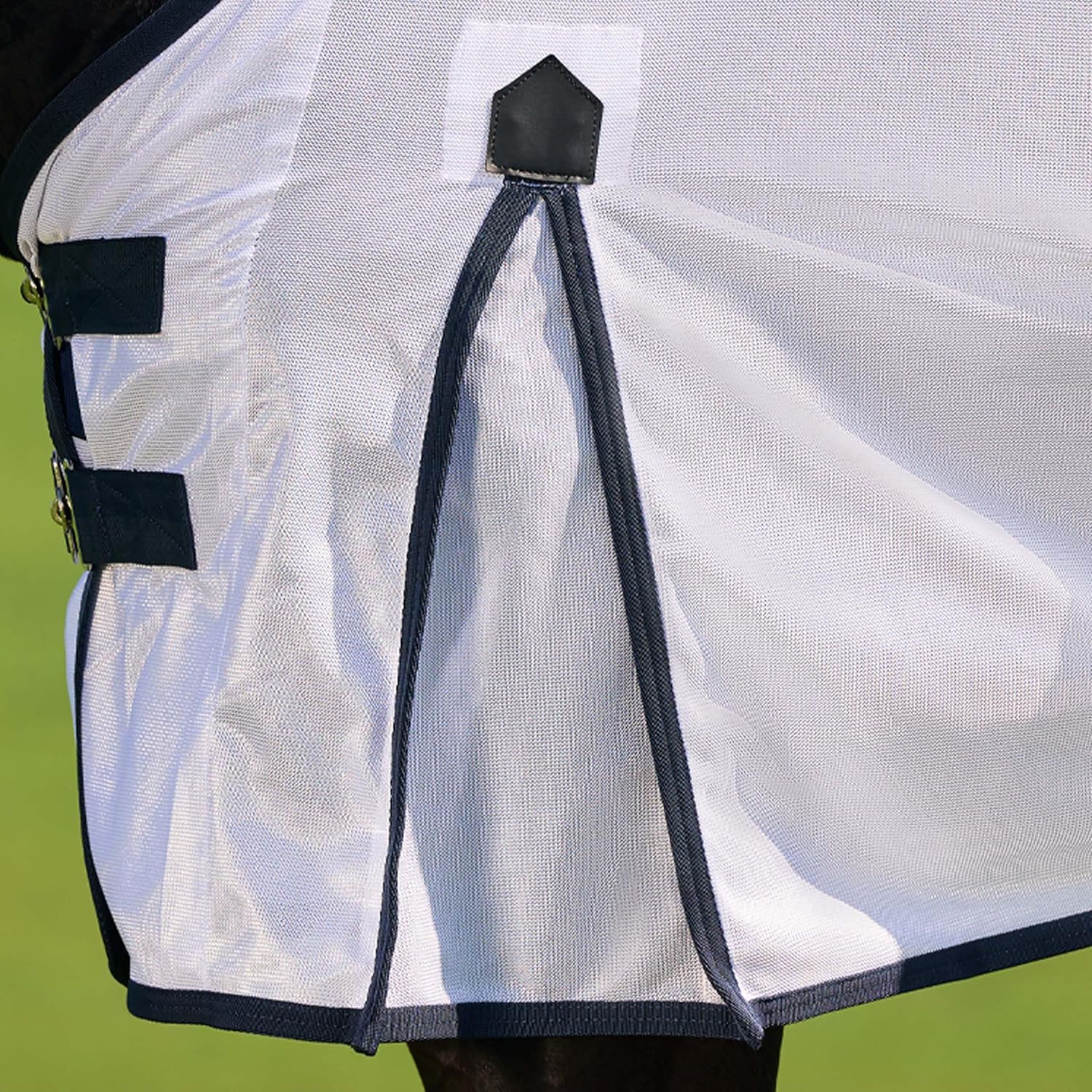 Saxon Mesh with Belly Wrap Fly Sheet, White/Navy, 75"