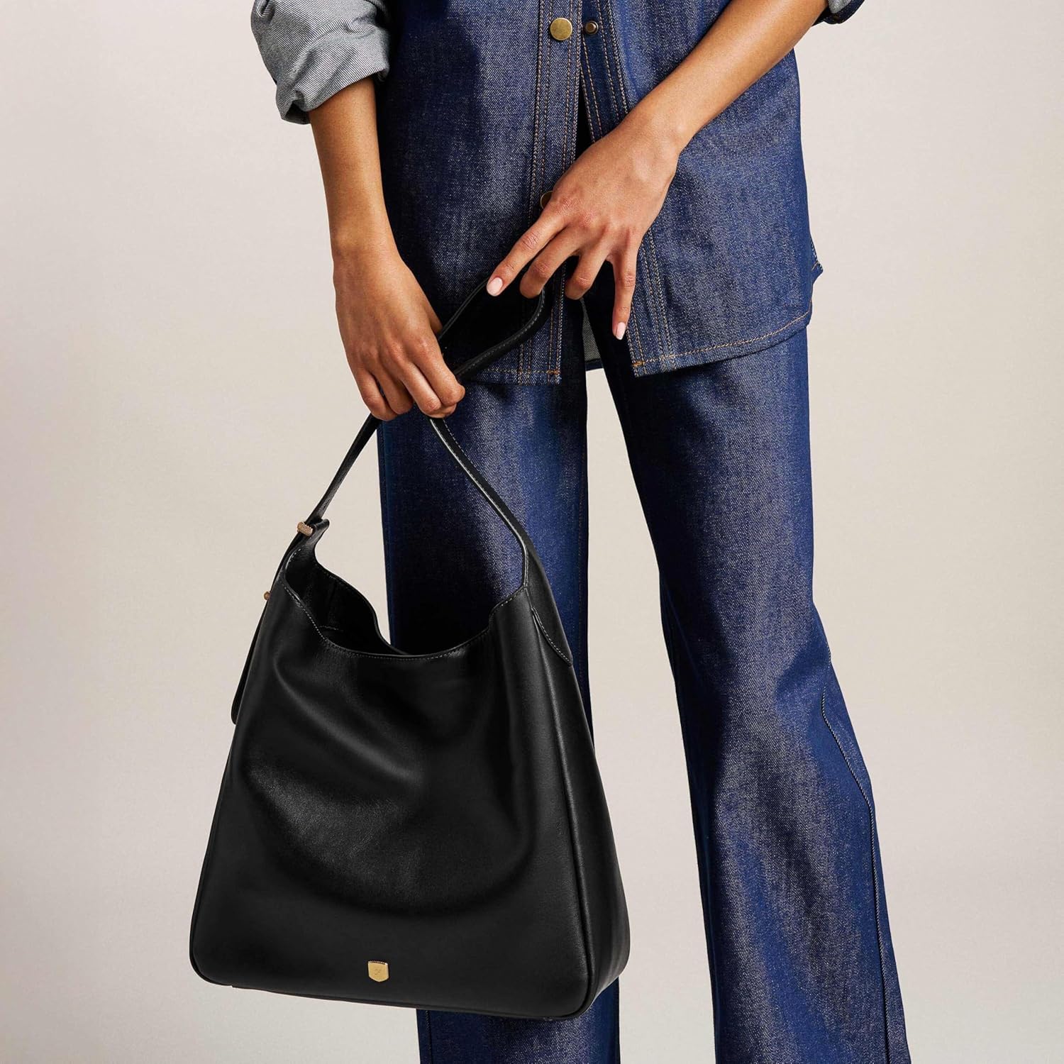 Fossil Women's Dillon Leather Hobo Bag - Image 2