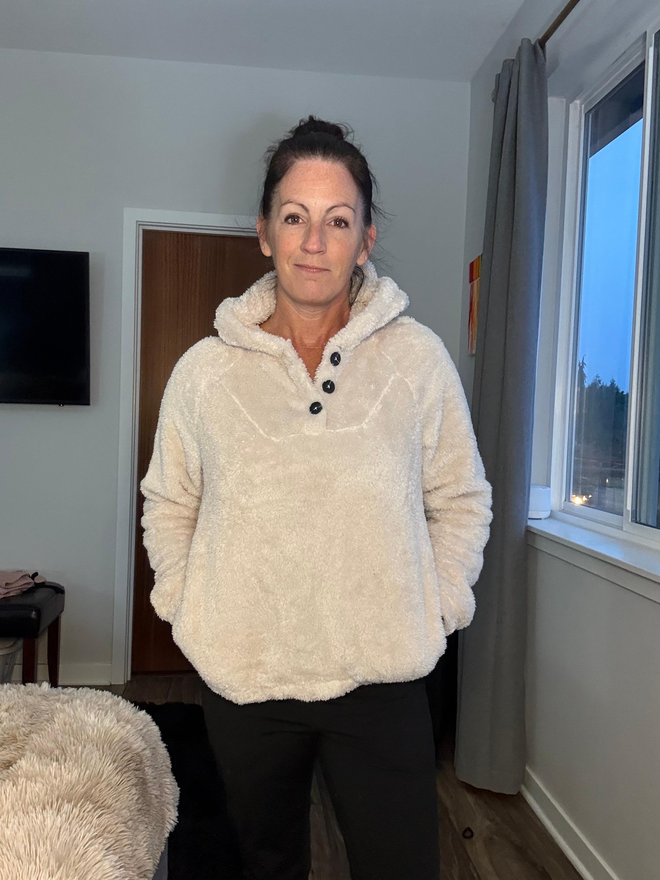 So soft, washed really nice in cold water. Super cozy!