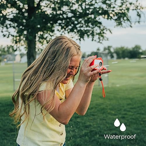 Miniatura 26 de Polaroid - Cámara de acción WiFi de doble pantalla 4K 18mp, impermeable con batería recargable integrada y accesorios de montaje para vlogging