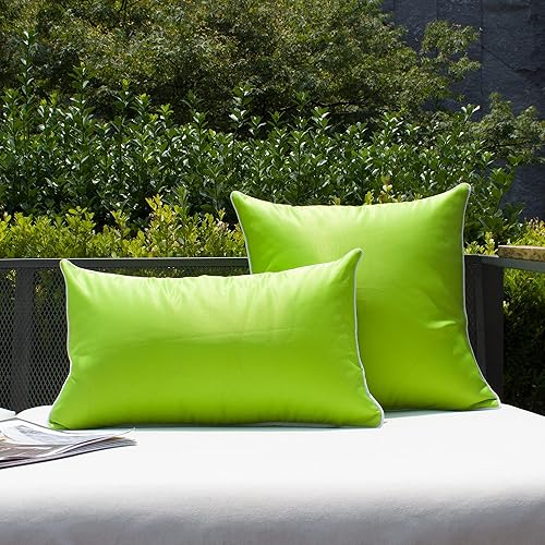 Miniatura 5 de Kevin Textile Paquete de 2 fundas de almohada cuadradas y sólidas, impermeables, para exteriores, para patio, jardín, 20 x 20 pulgadas, color verde