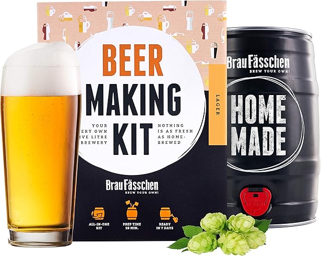 BrewBarrel LAGER - BrauFässchen - Beer Gifts - German Lager Home Brew Beer Kit with 5-Litre Keg - Ready In 7 Days - Gift for Men Braufässchen