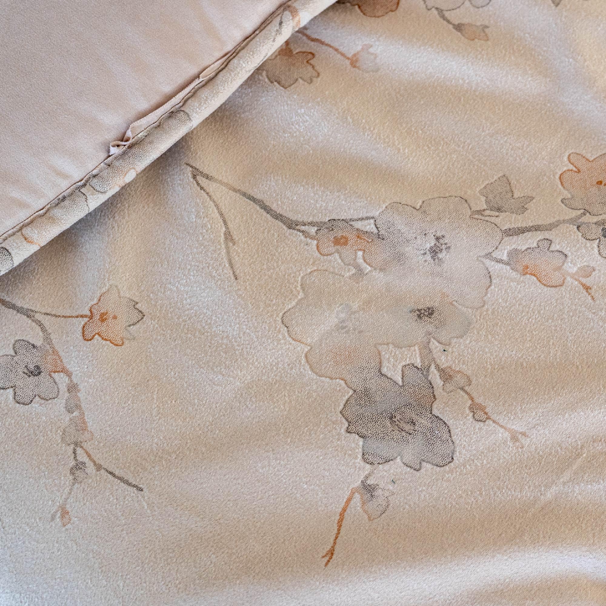 IlGruppone Trapunta Invernale Matrimoniale in Velluto con Stampa Digitale – Piumone Due Piazze Elegante e Morbido 500gr – Piumino Caldo Made in Italy - Fiorepescobeige - Matrimoniale